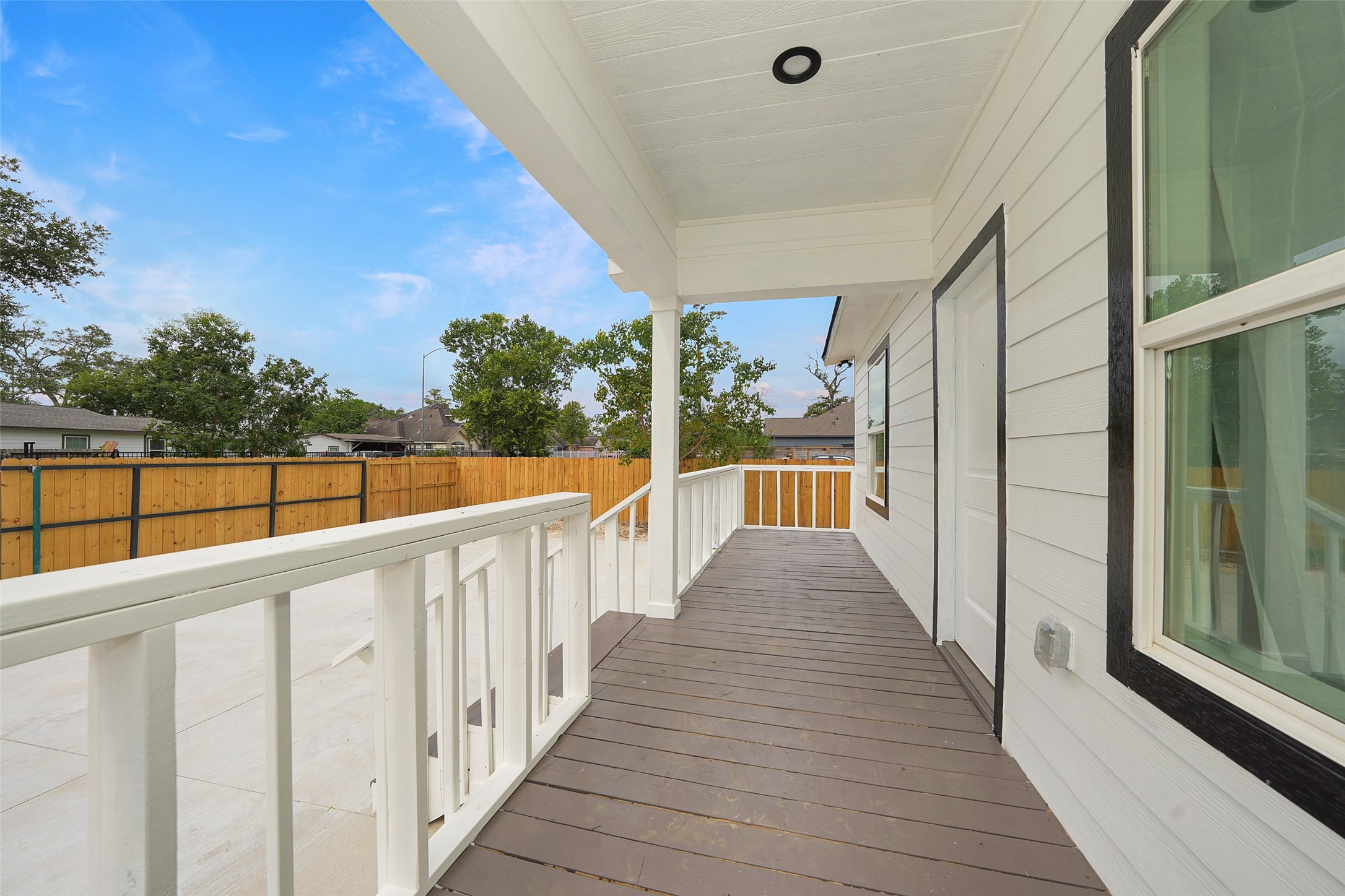 9305 Kentshire Drive Property Photo 3