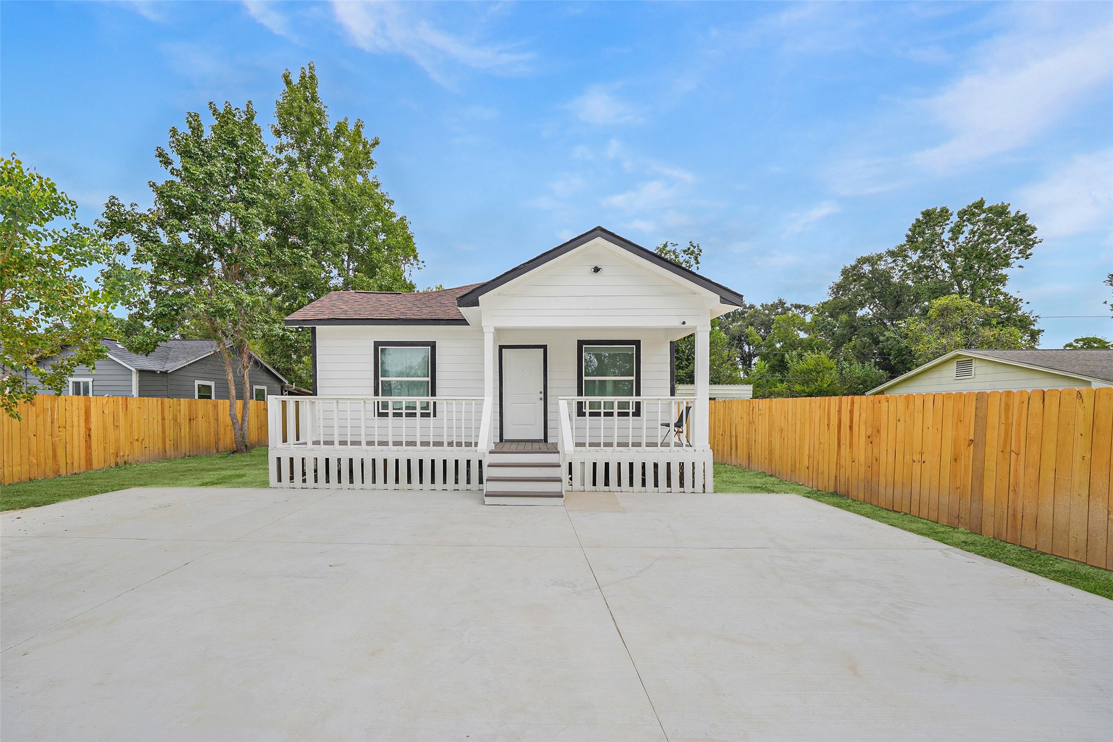 9305 Kentshire Drive Property Photo 5