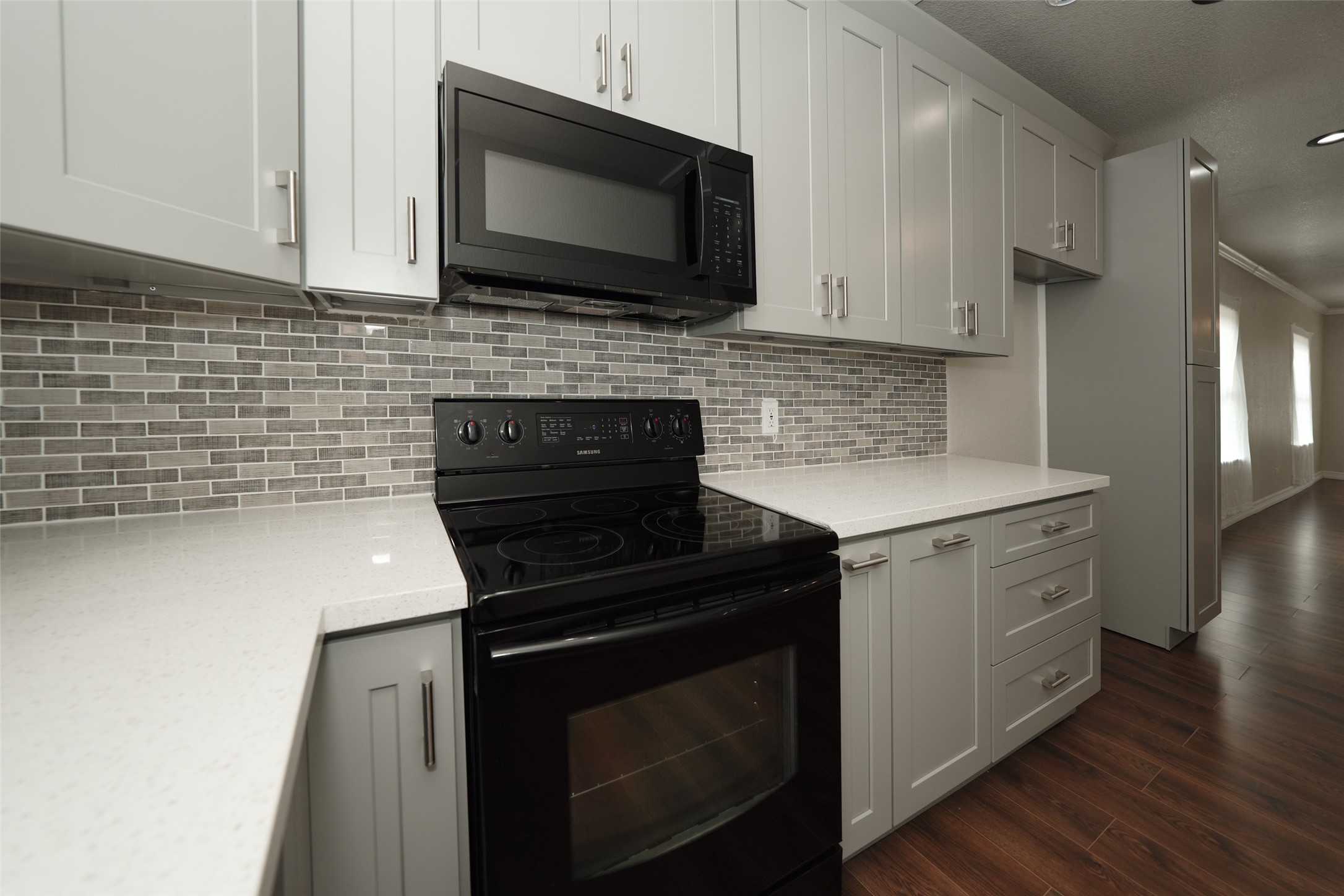 9305 Kentshire Drive Property Photo 15