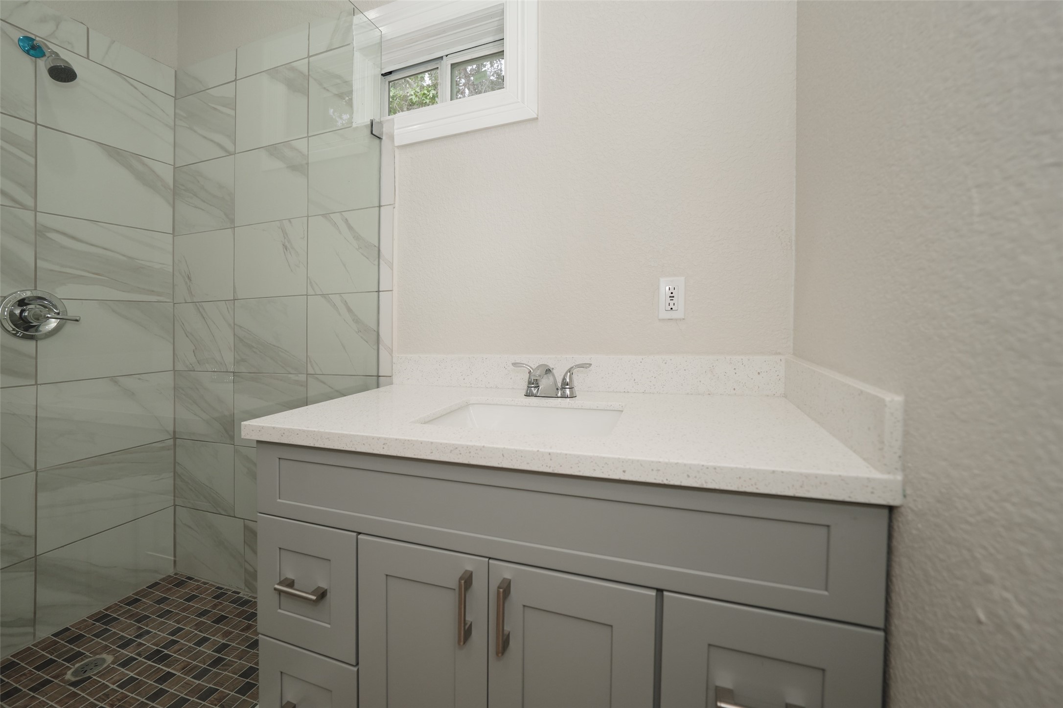9305 Kentshire Drive Property Photo 23