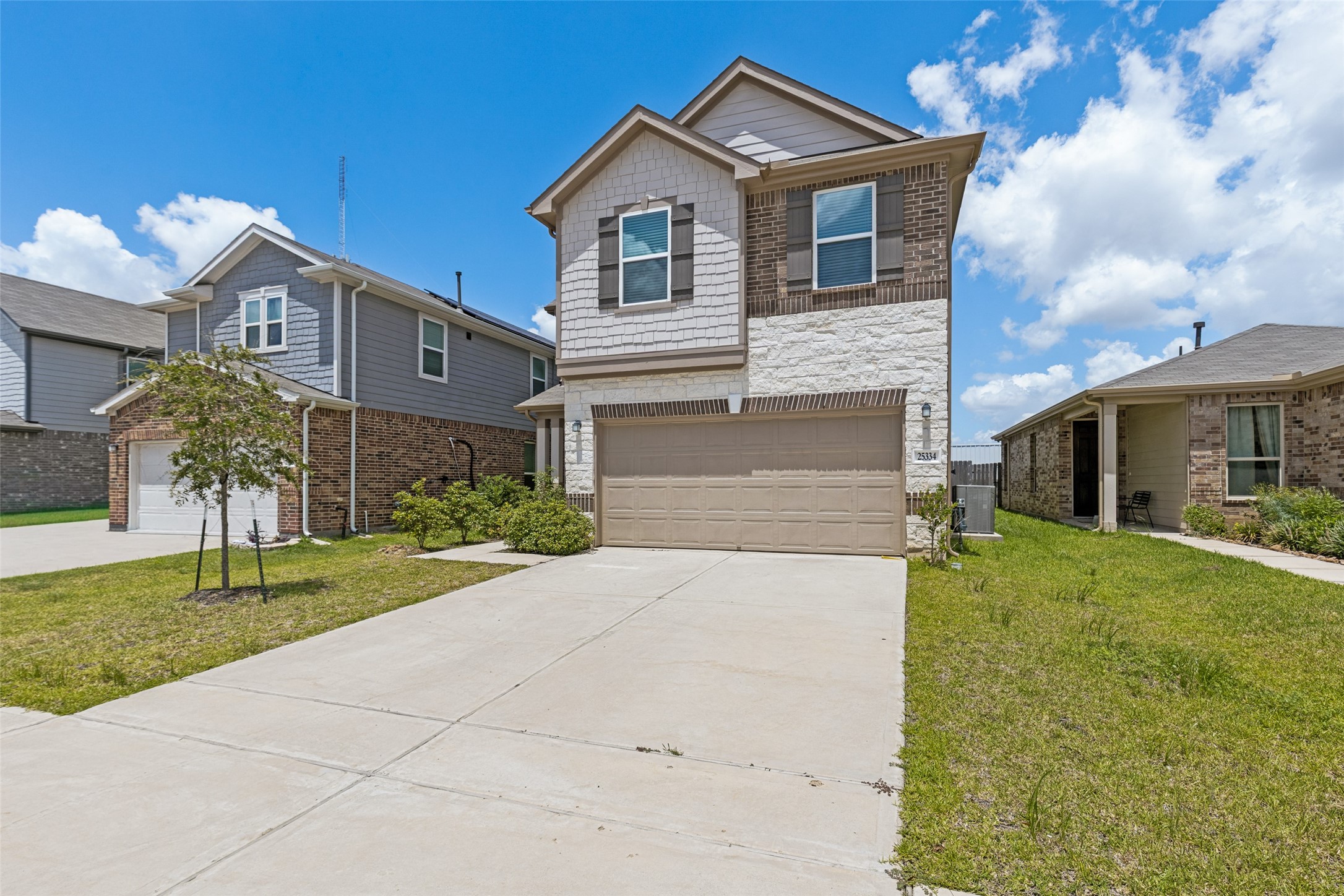 25334 Trinity Oakley Court Property Photo 4