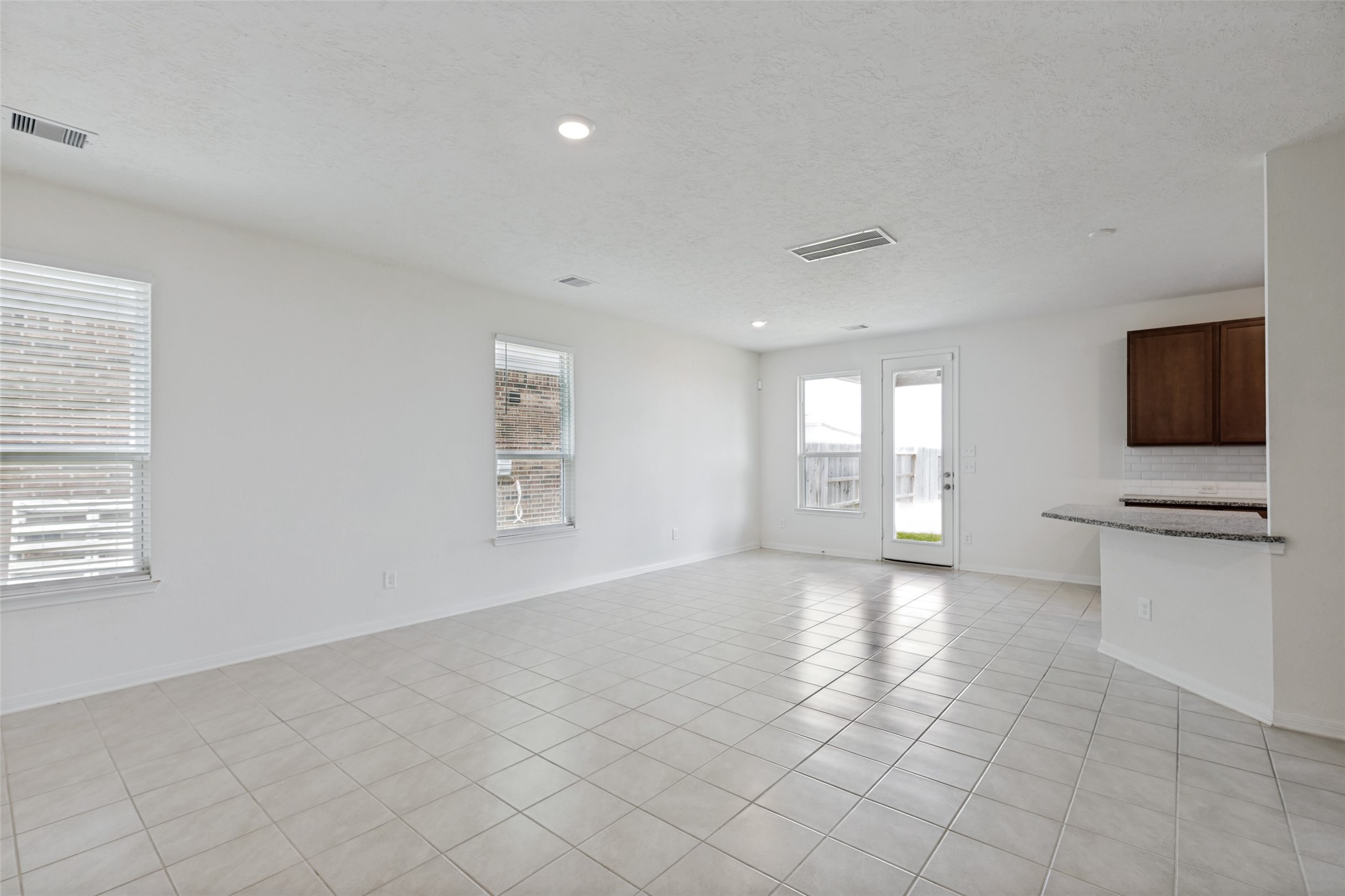 25334 Trinity Oakley Court Property Photo 8