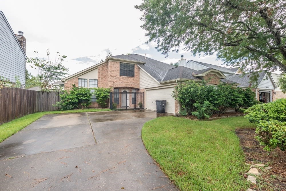 15119 Manorhill Drive Property Photo 1