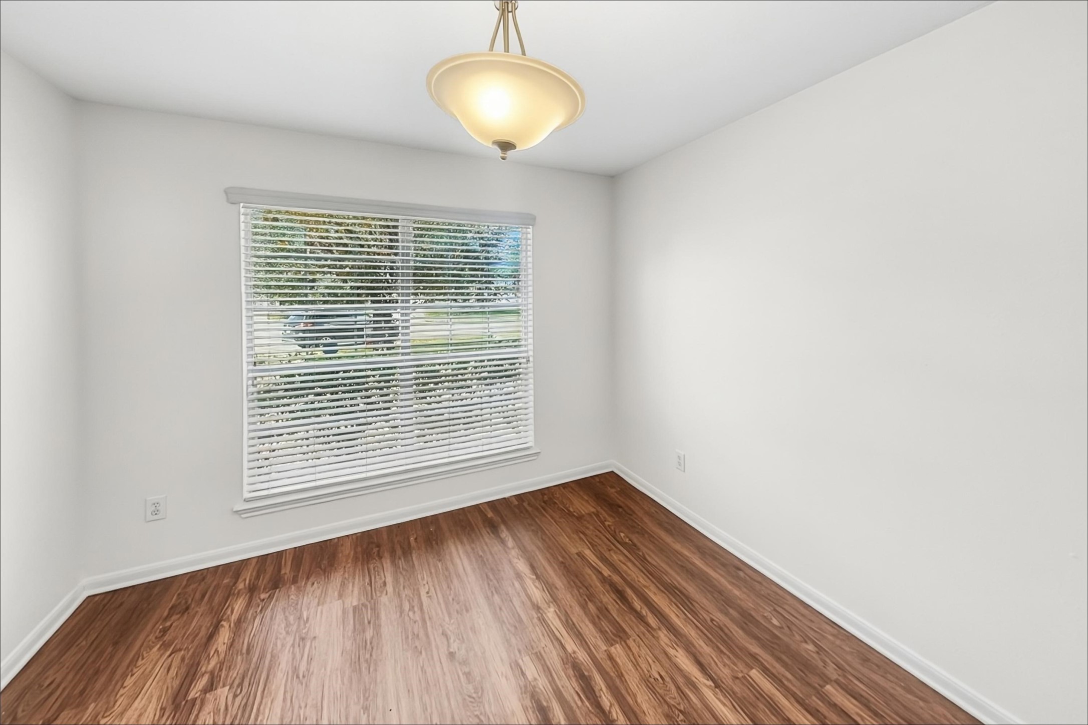 8339 Loetsch Ridge Way Property Photo 5