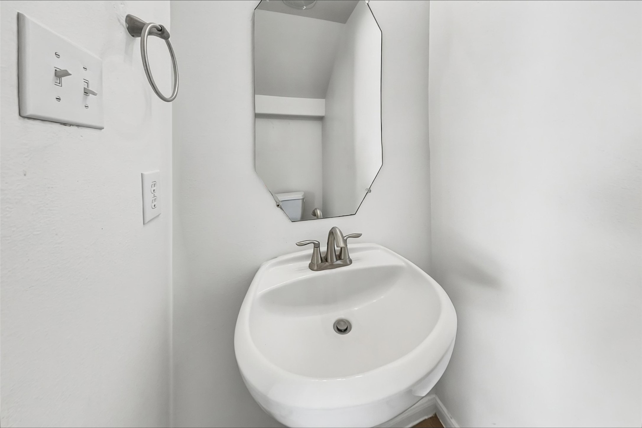 8339 Loetsch Ridge Way Property Photo 12