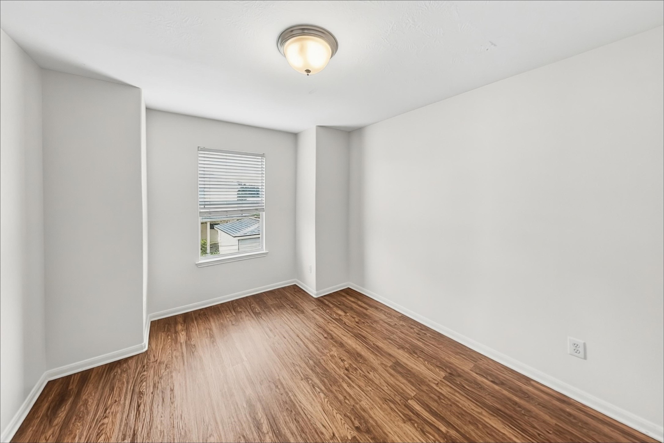 8339 Loetsch Ridge Way Property Photo 14