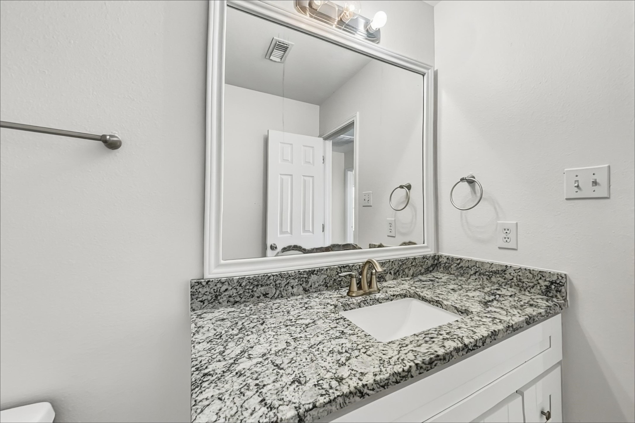 8339 Loetsch Ridge Way Property Photo 15