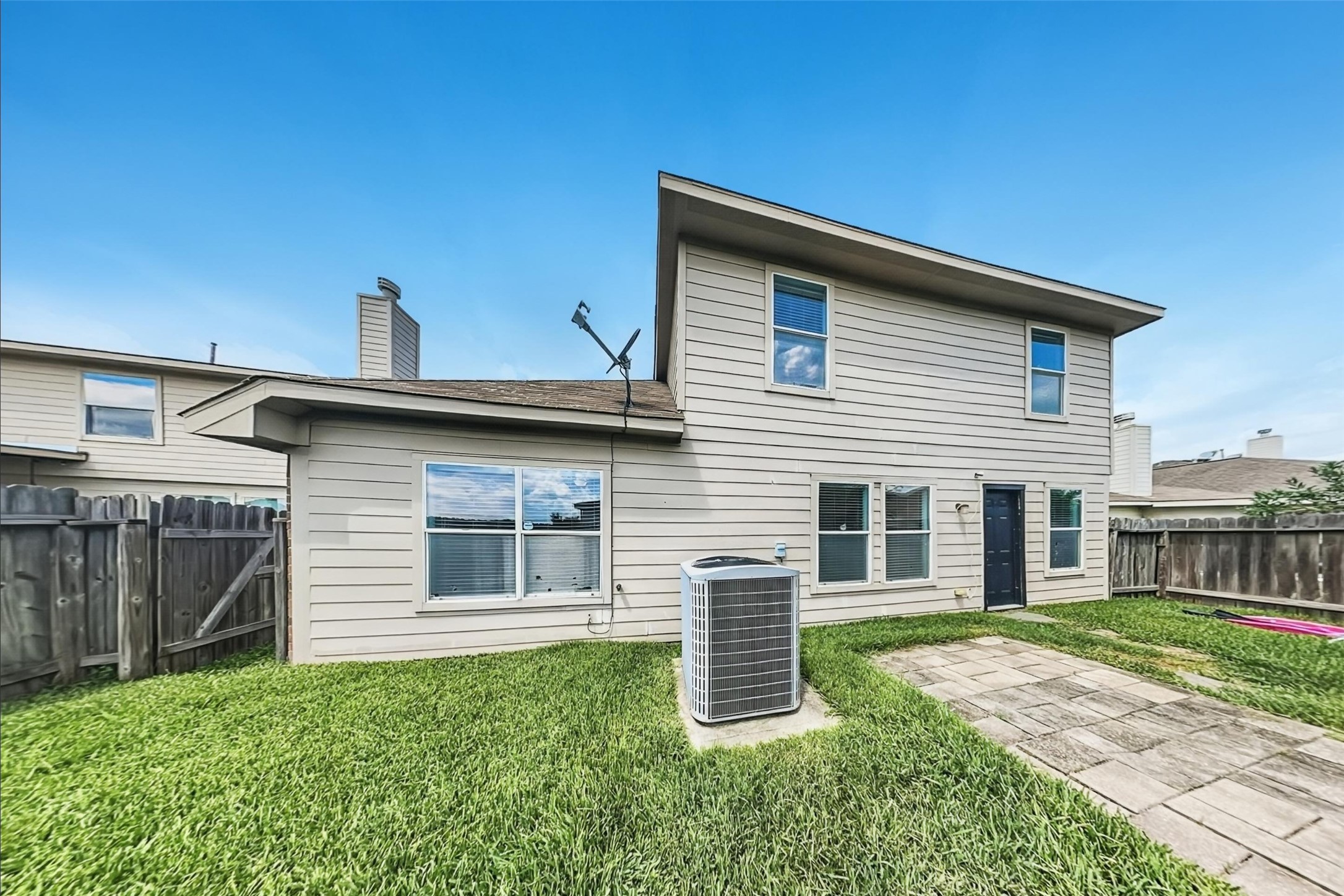 8339 Loetsch Ridge Way Property Photo 19