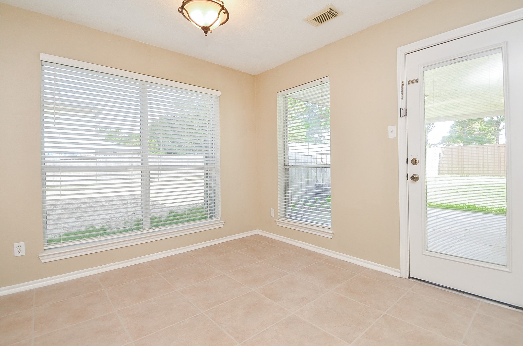 15323 Ochre Leaf Trail Property Photo 14