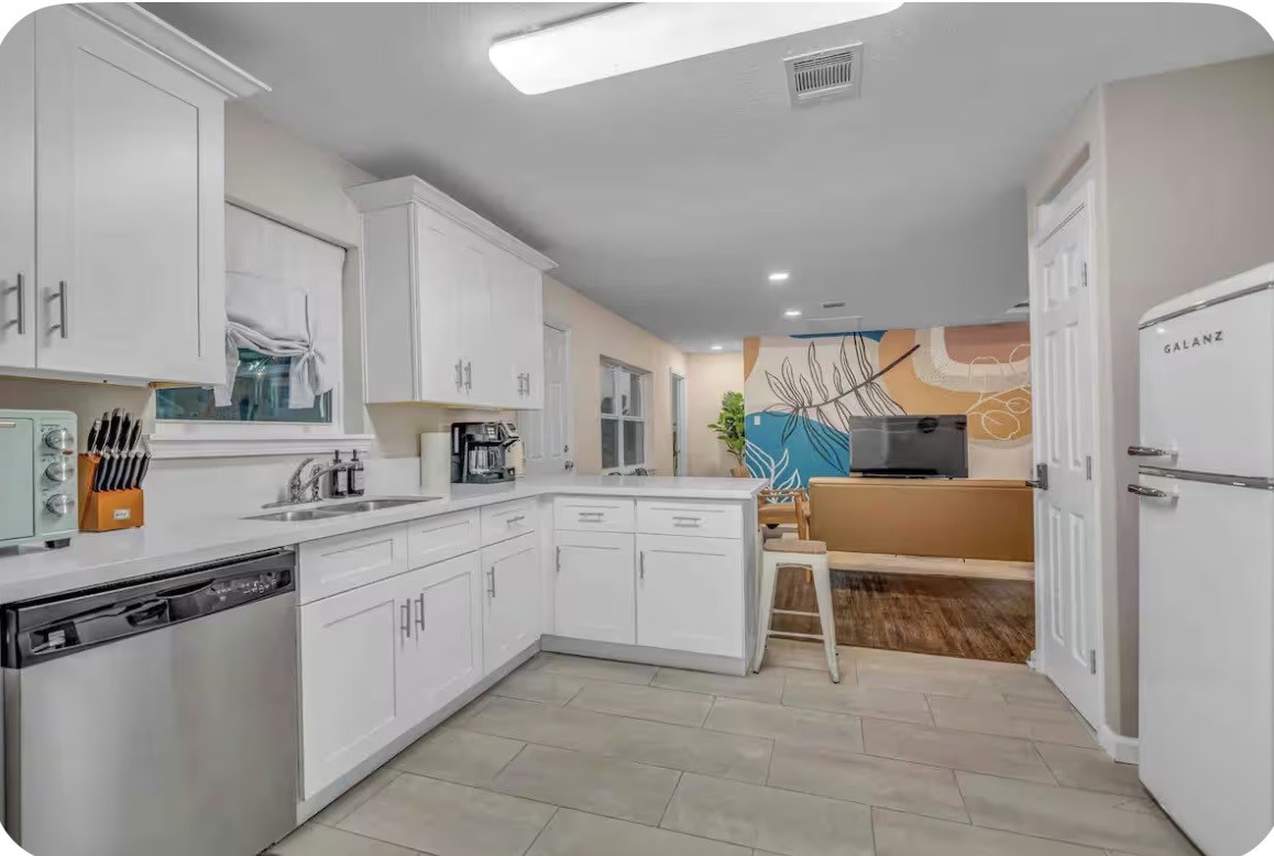 8411 Garden Parks Drive Property Photo 6