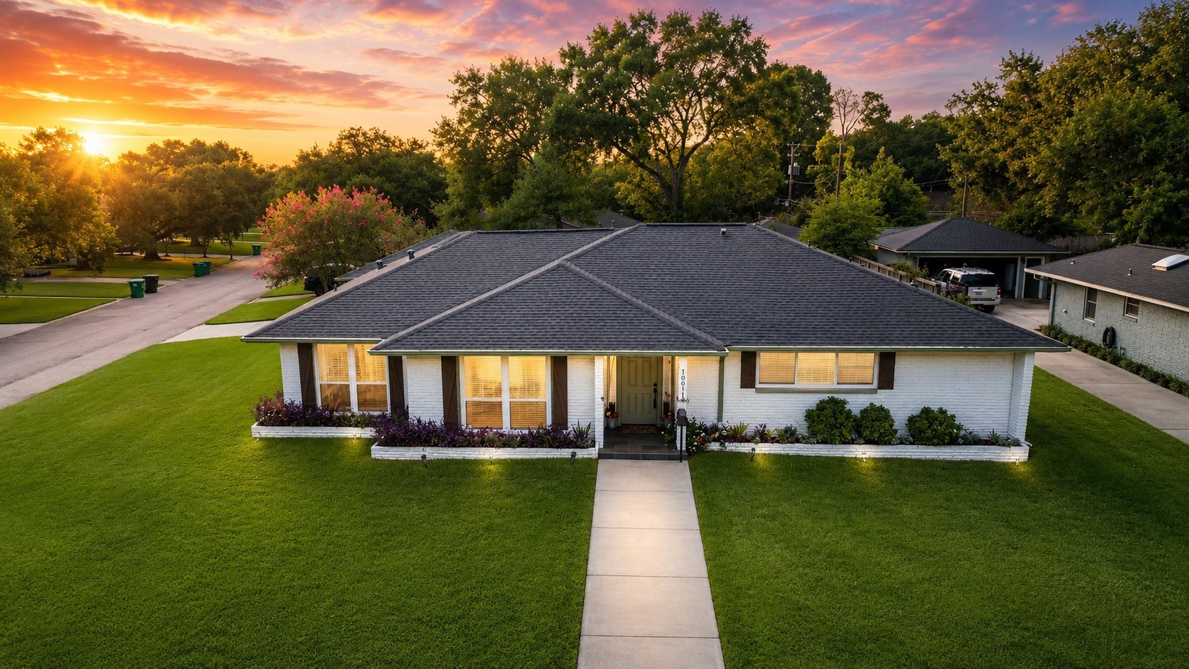 10011 Cliffwood Drive Property Photo 1