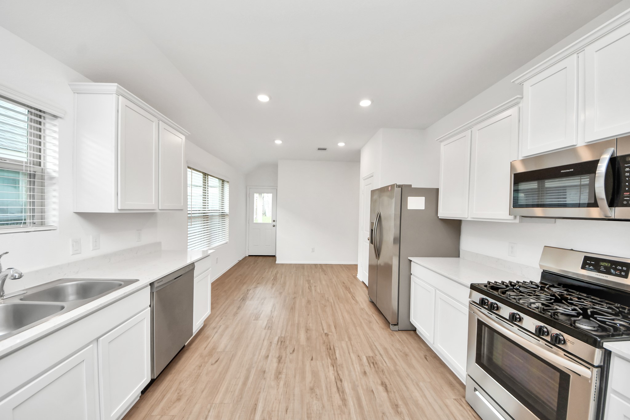 6233 Arcadia Sound Lane Property Photo 12