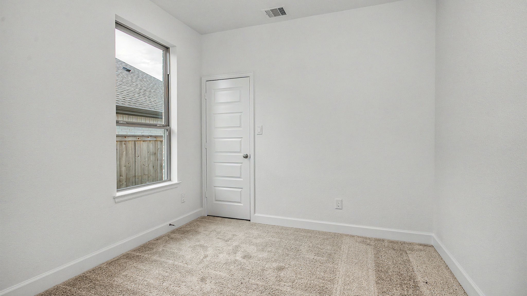 11243 White Crownbeard Drive Property Photo 10