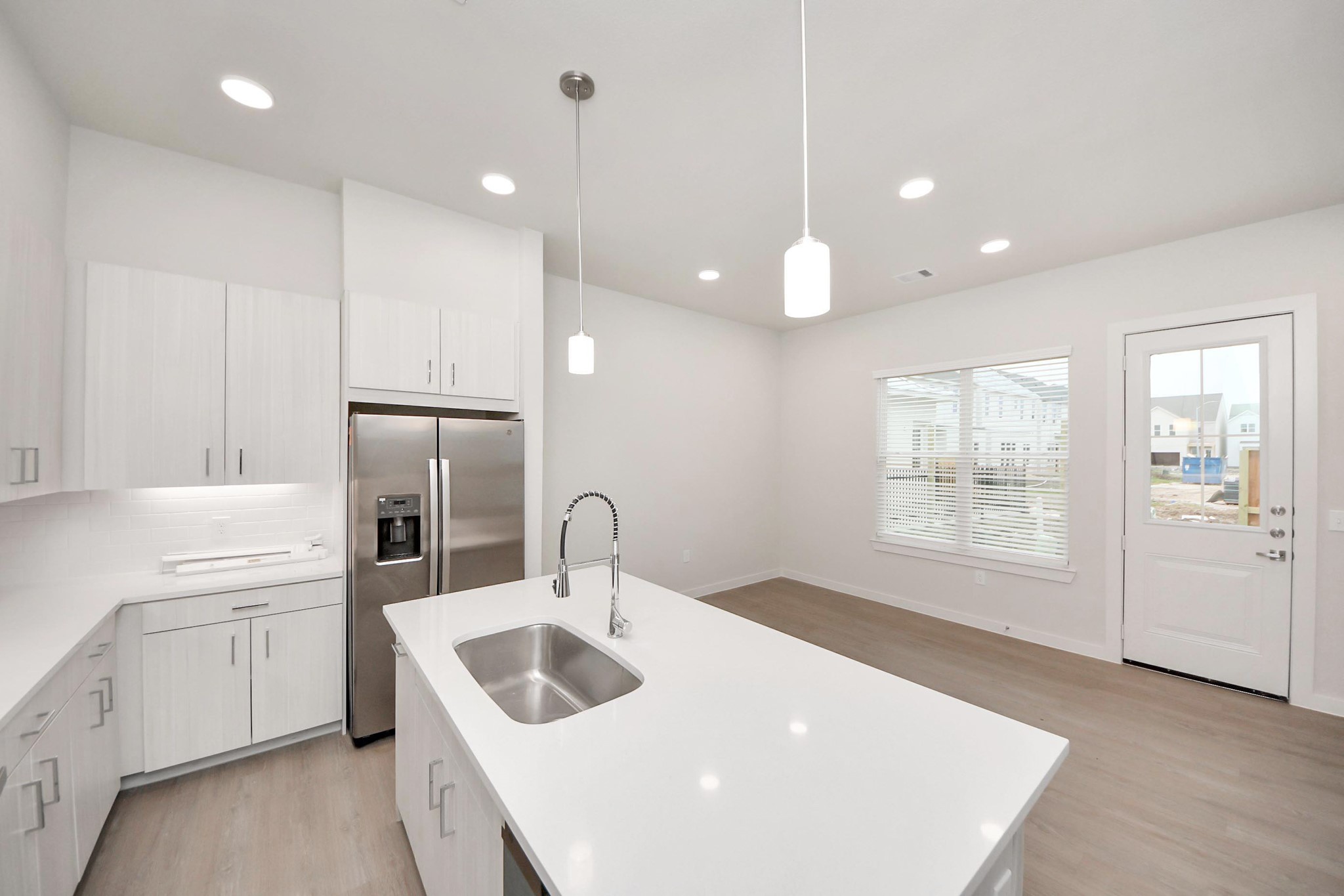 7330 Leighton Meadow Lane Property Photo 3