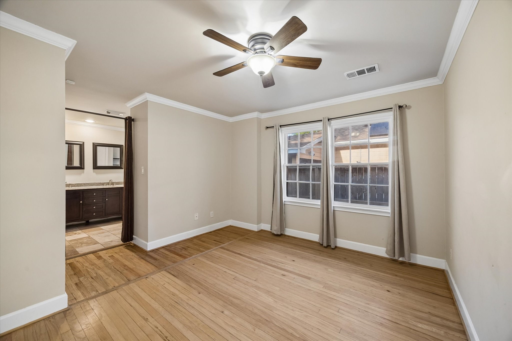 1221 Aurora Street Property Photo 5