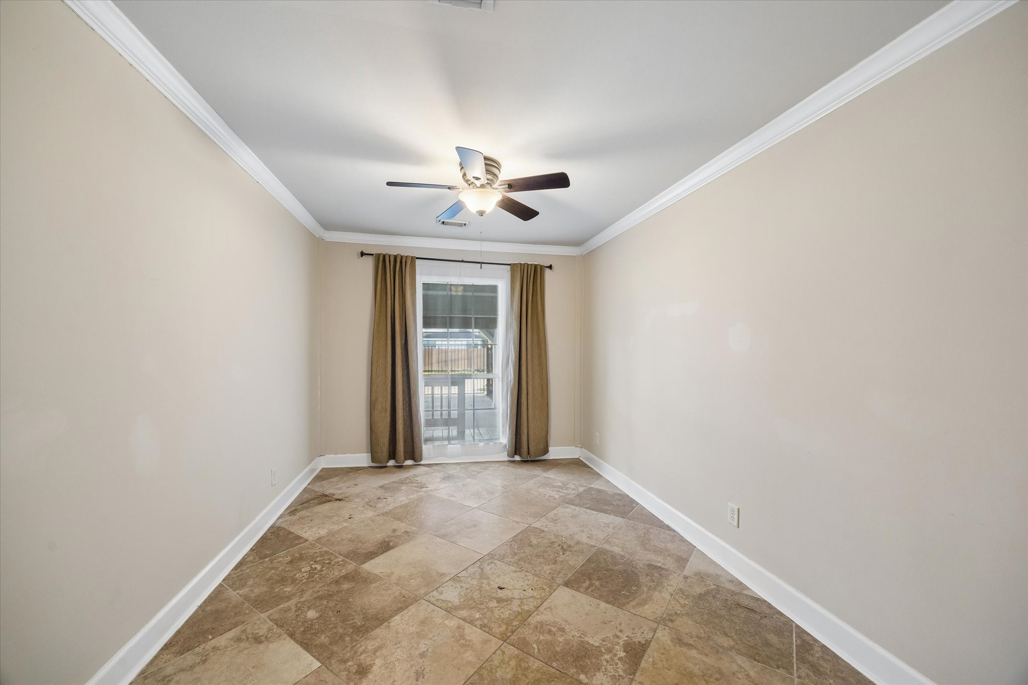 1221 Aurora Street Property Photo 9