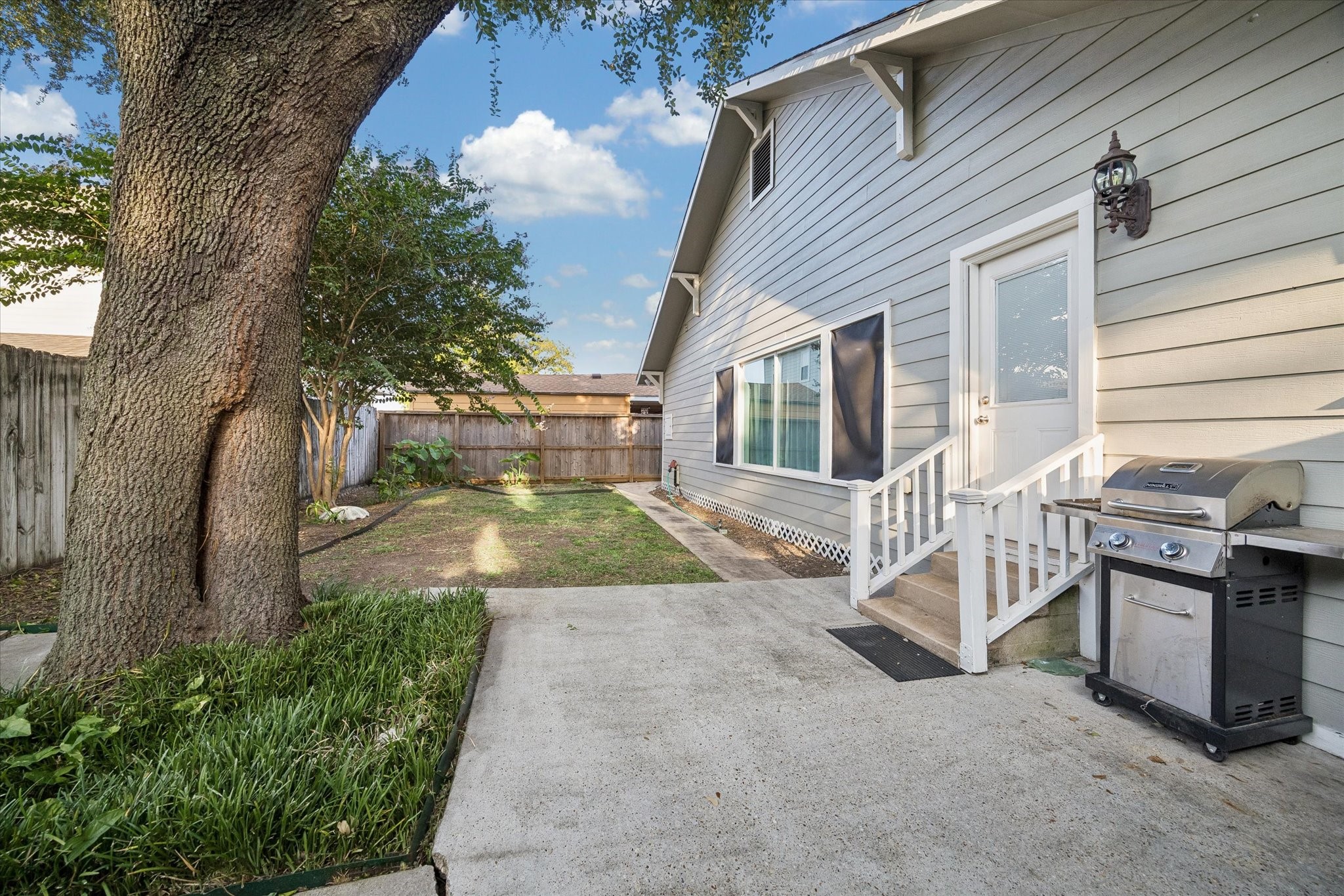 1221 Aurora Street Property Photo 10