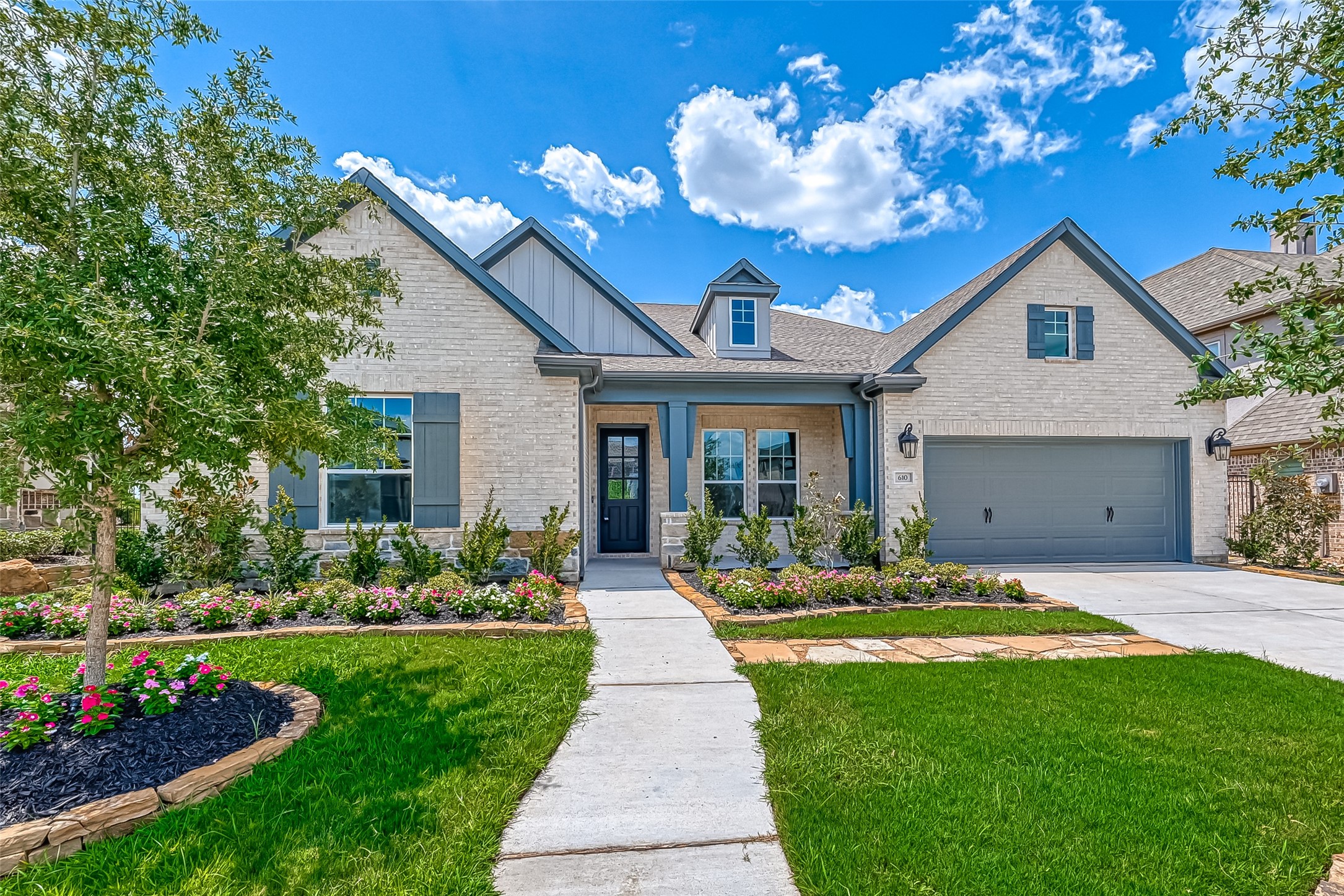 610 Vineyard Hollow Court Property Photo 7