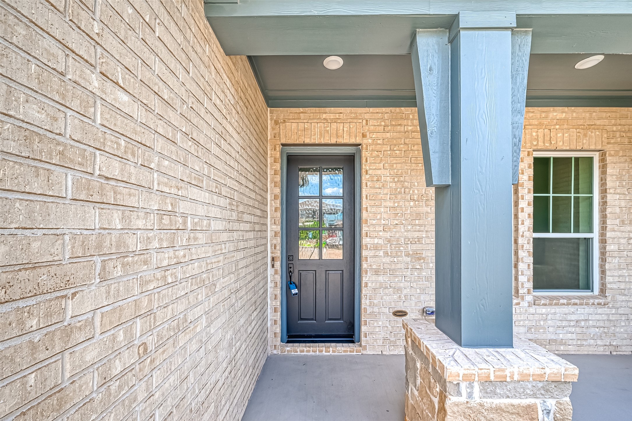 610 Vineyard Hollow Court Property Photo 8
