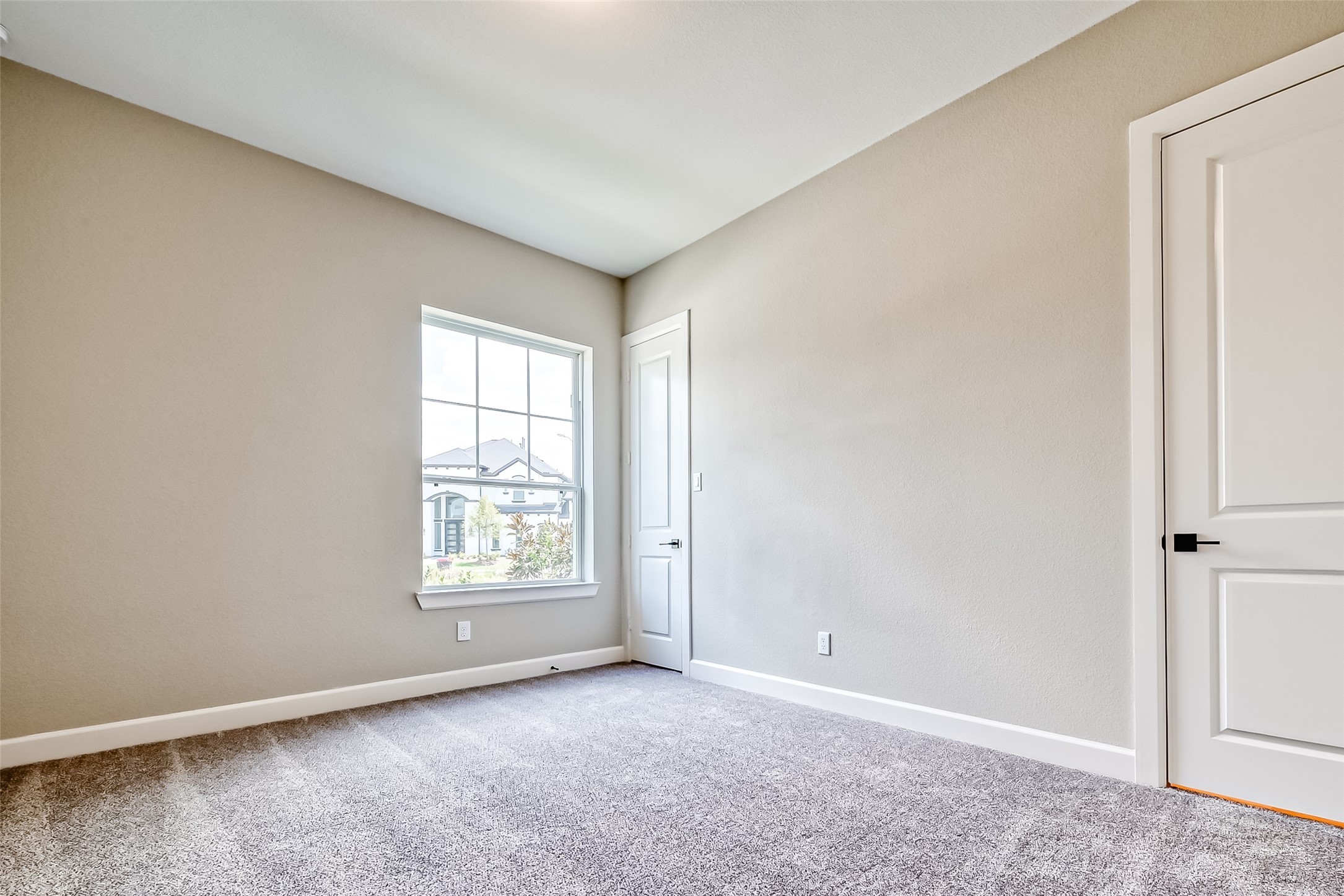 610 Vineyard Hollow Court Property Photo 12