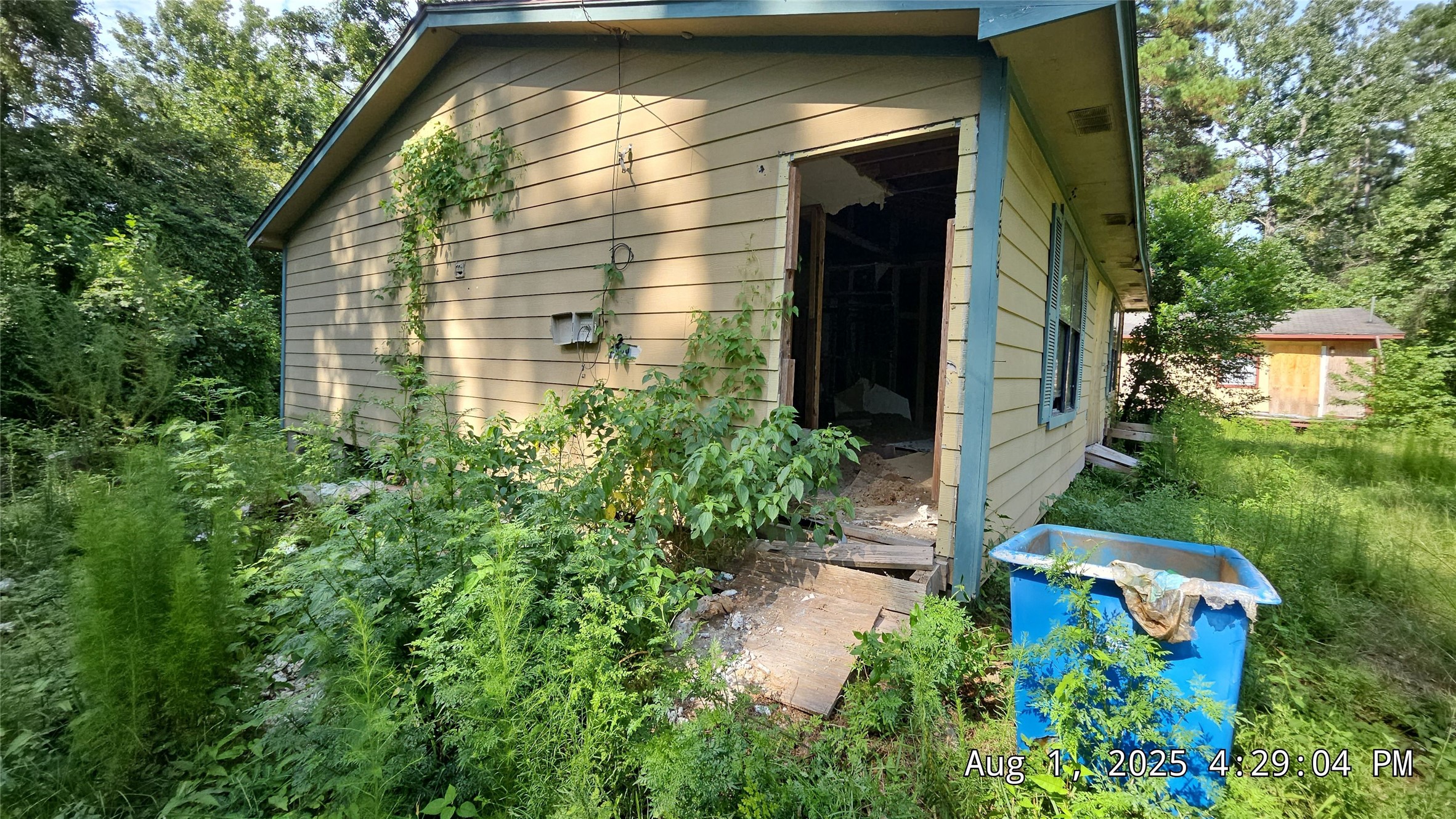17505 S Lakeview Drive Property Photo 4