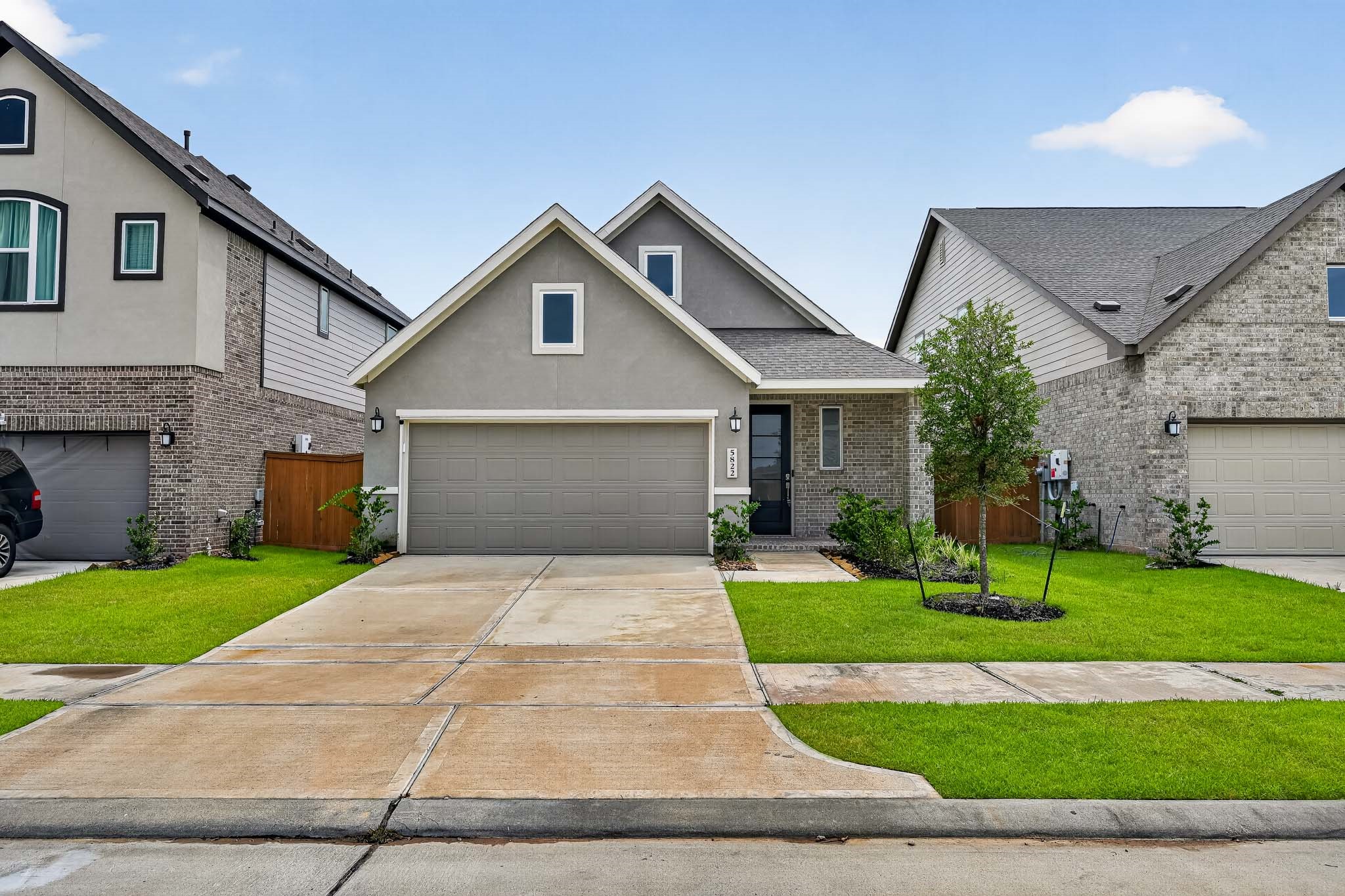 5822 Majestic Sky Drive Property Photo 1