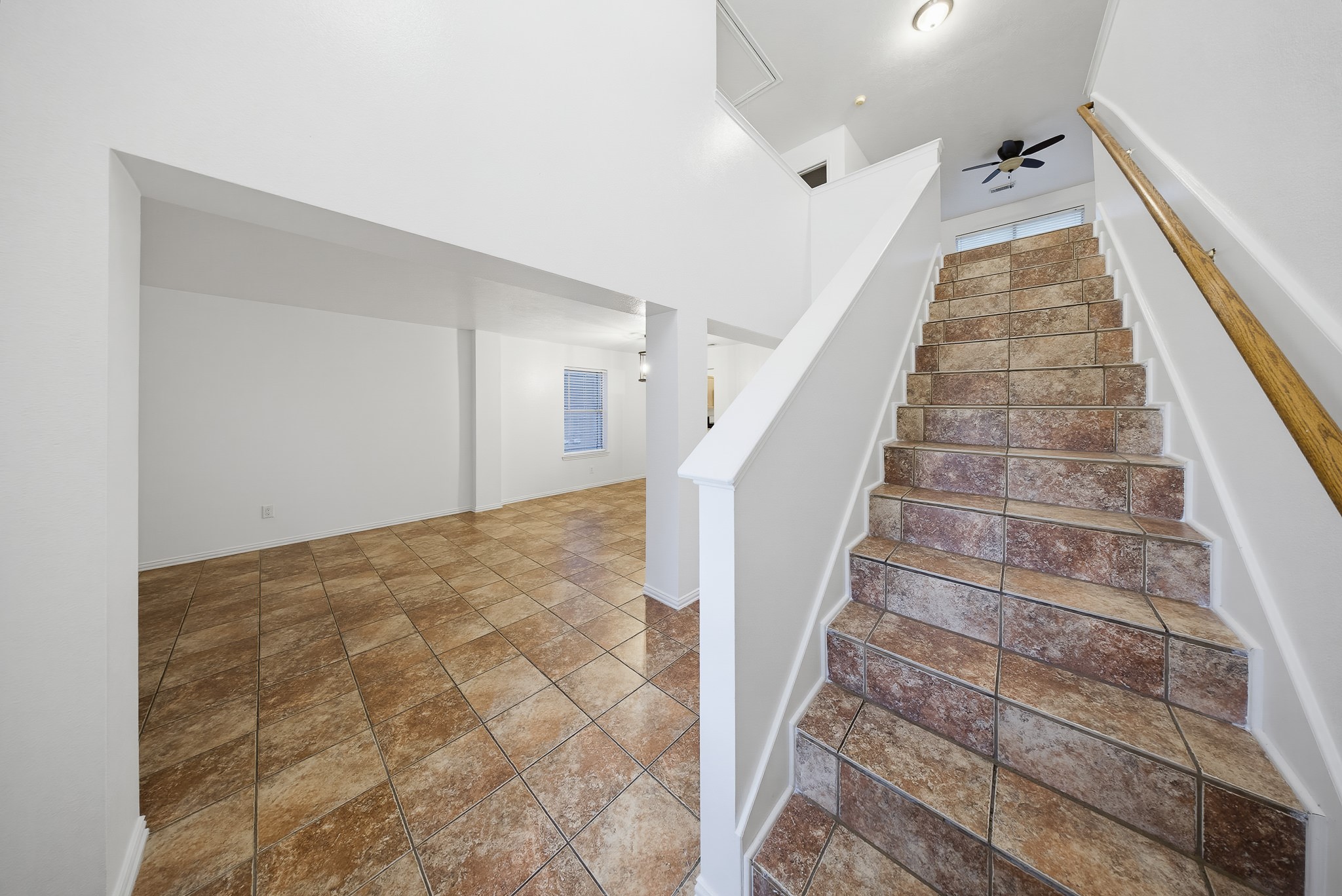 16130 Coleburn Drive Property Photo 7