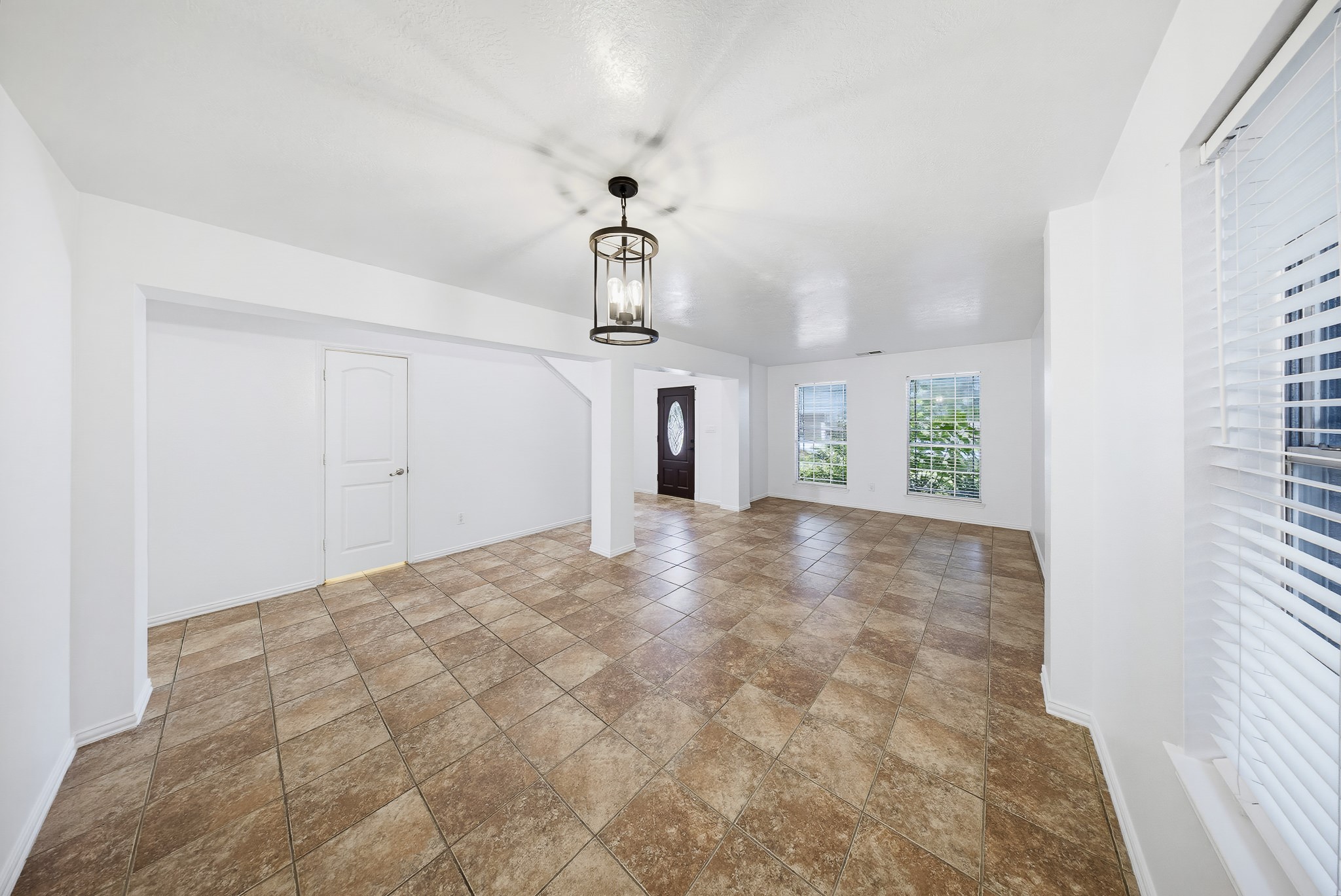 16130 Coleburn Drive Property Photo 10