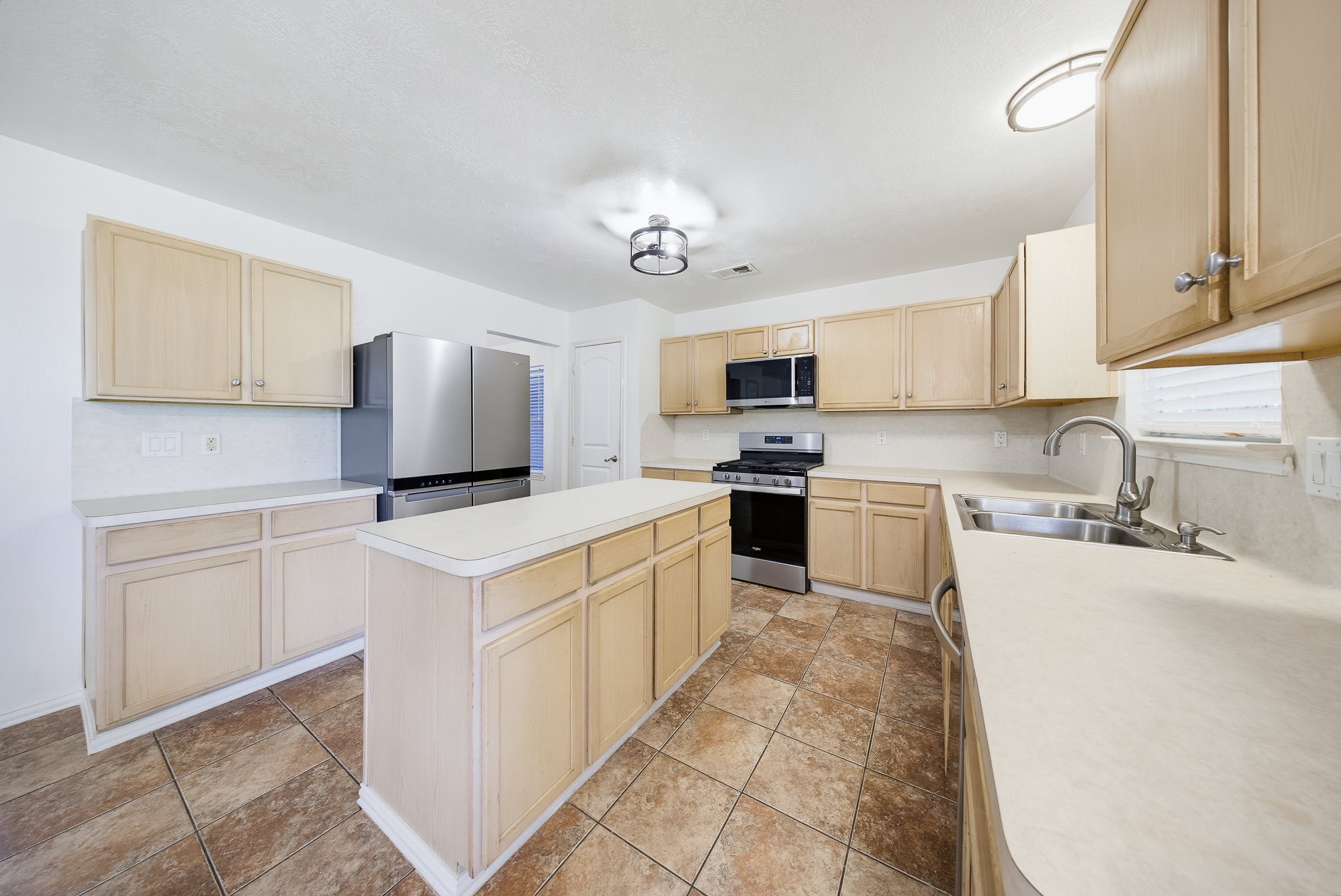 16130 Coleburn Drive Property Photo 16