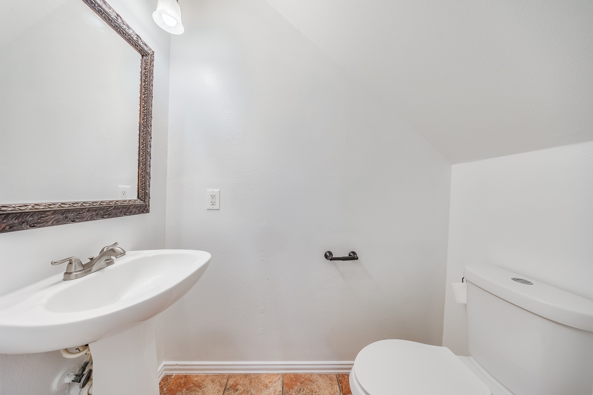 16130 Coleburn Drive Property Photo 18