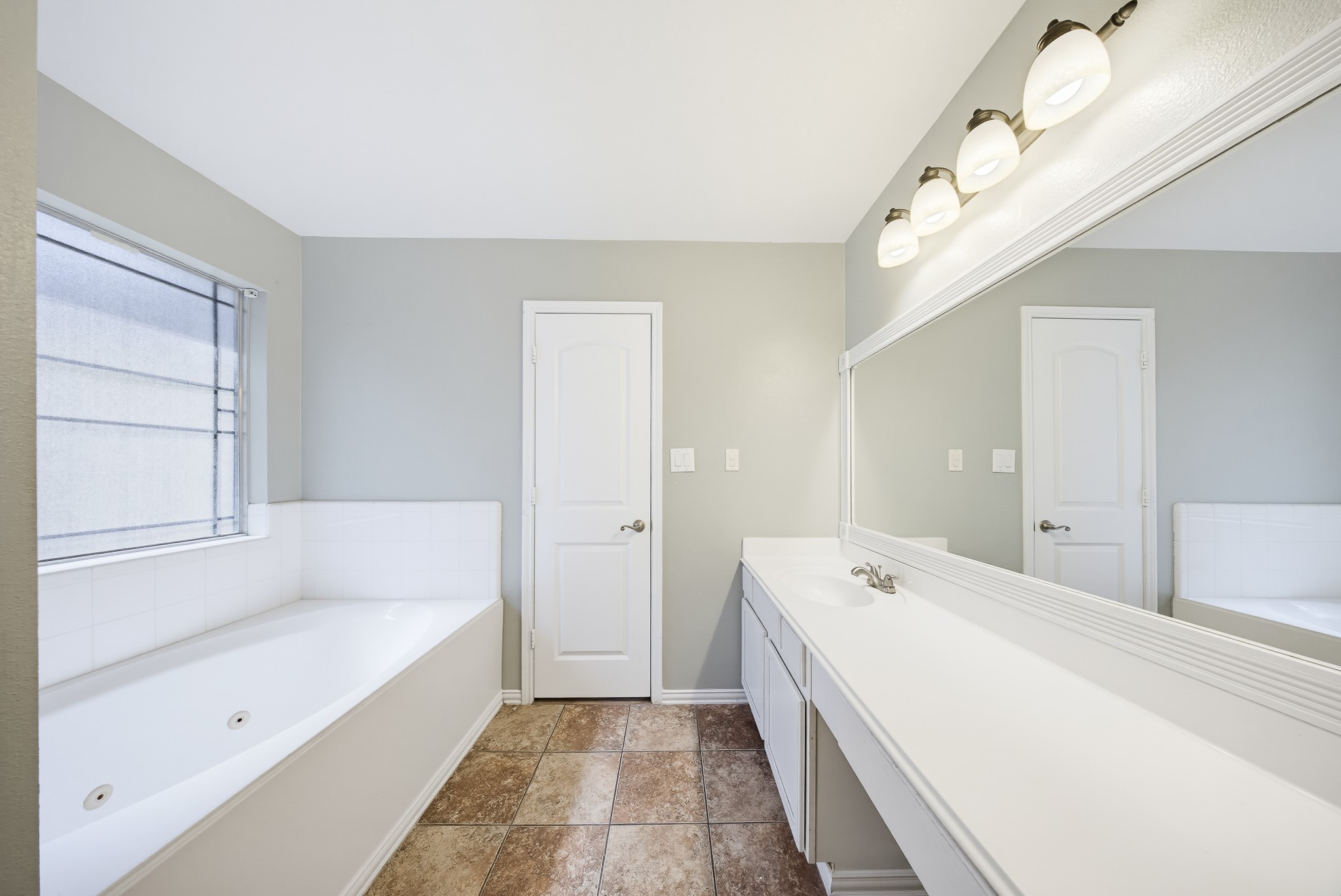 16130 Coleburn Drive Property Photo 30