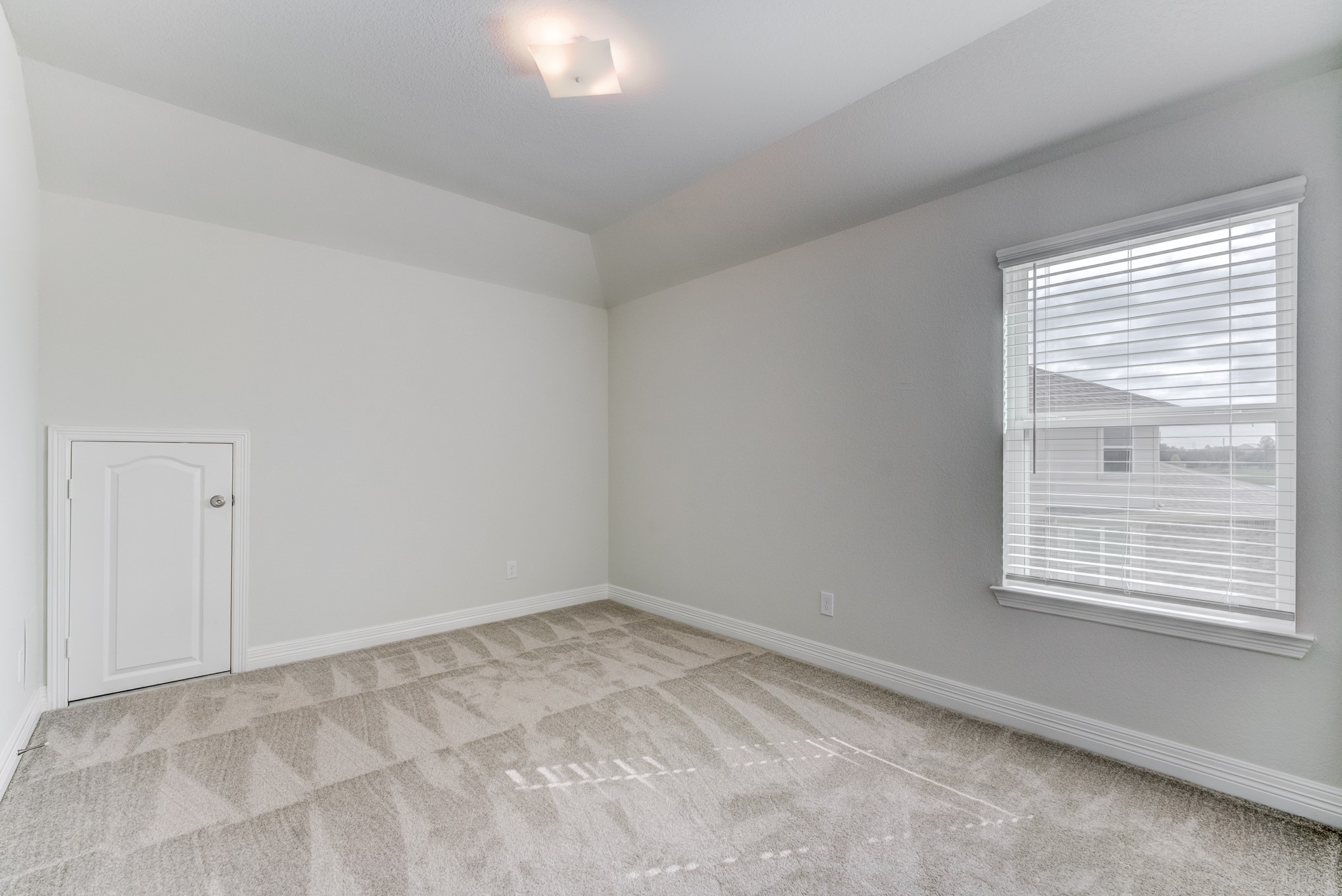 1926 Temple Grove Drive Property Photo 29