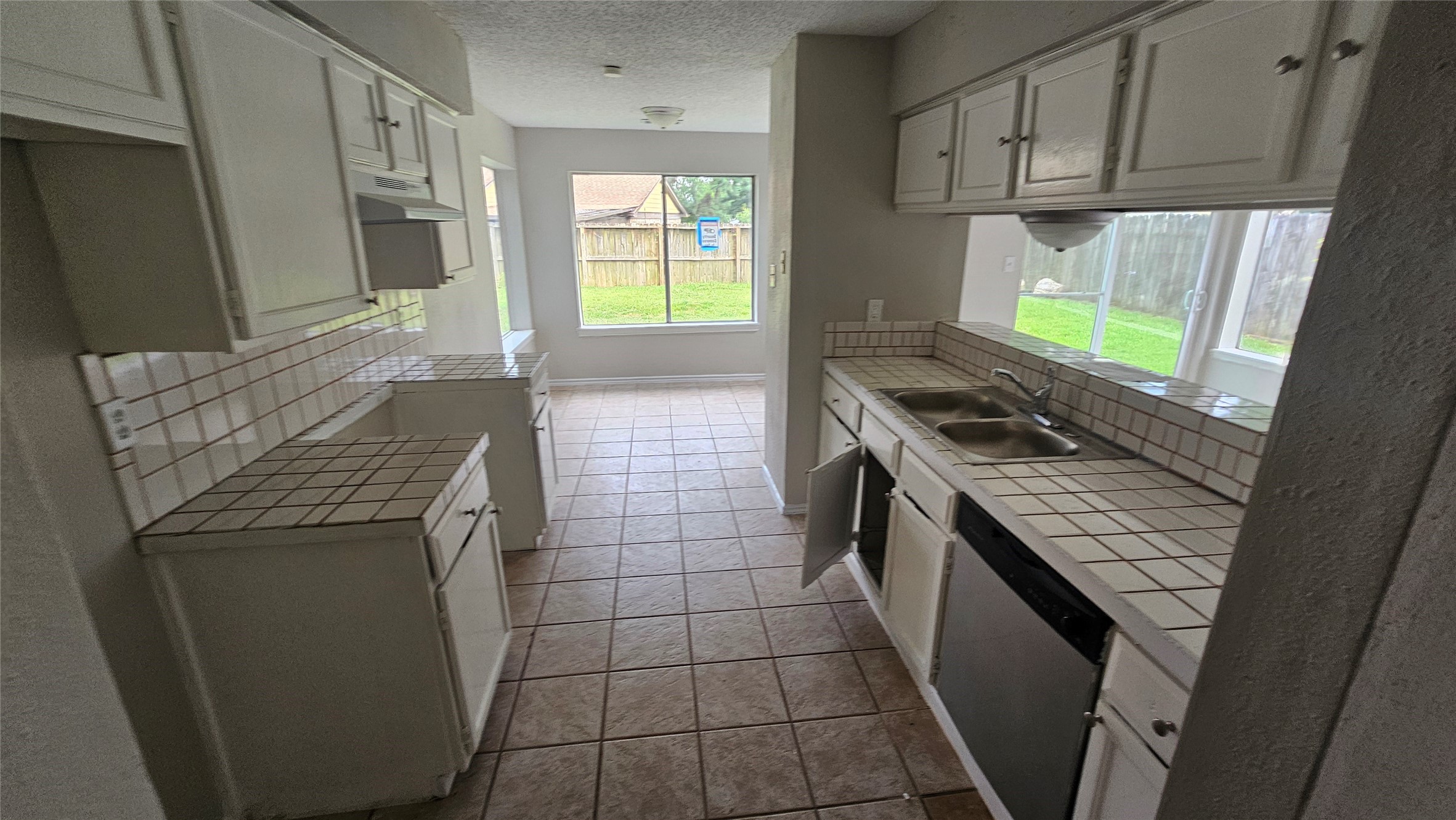 23827 Red Sky Drive Property Photo 7