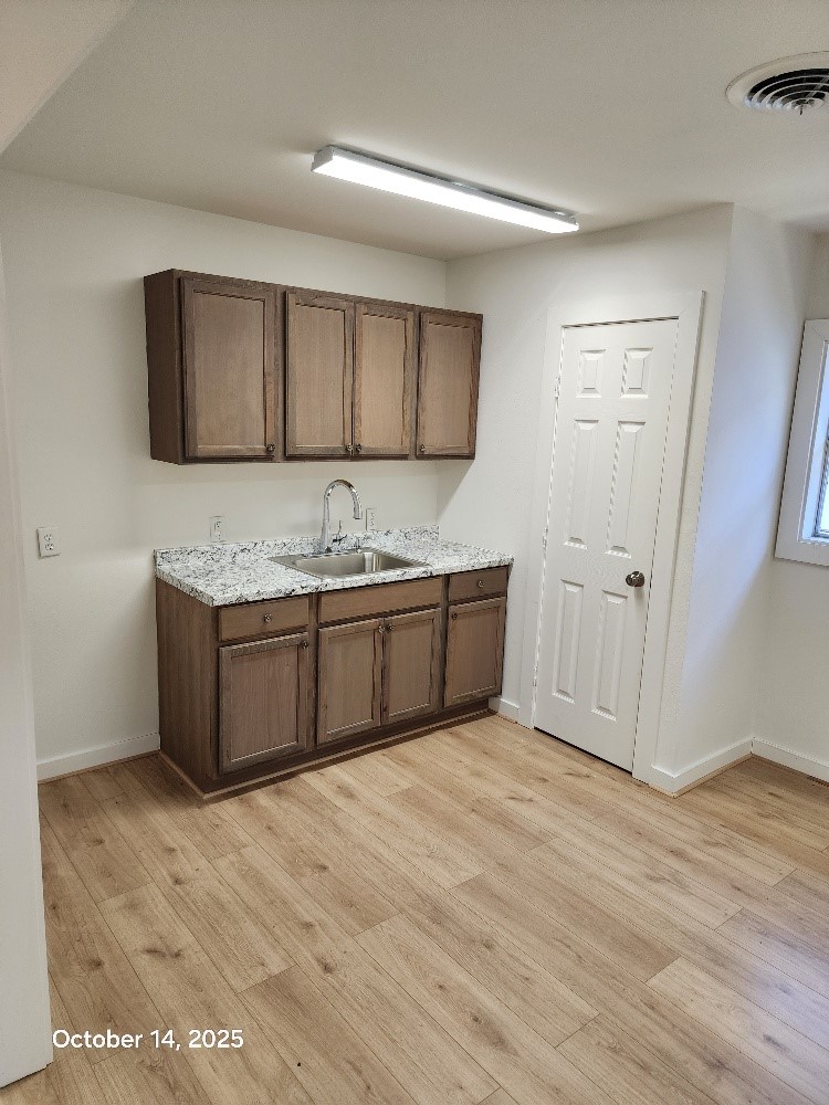 1301 N Avenue H Property Photo 15
