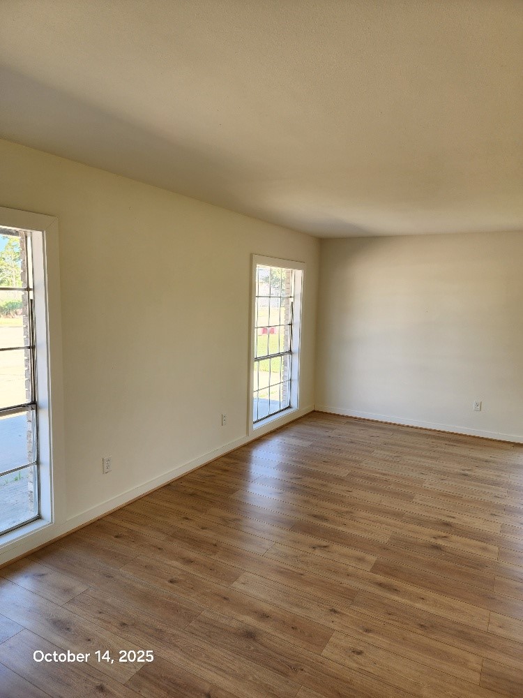 1301 N Avenue H Property Photo 18