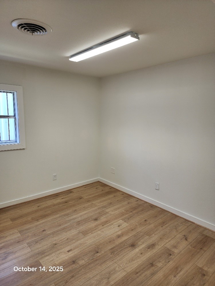 1301 N Avenue H Property Photo 21