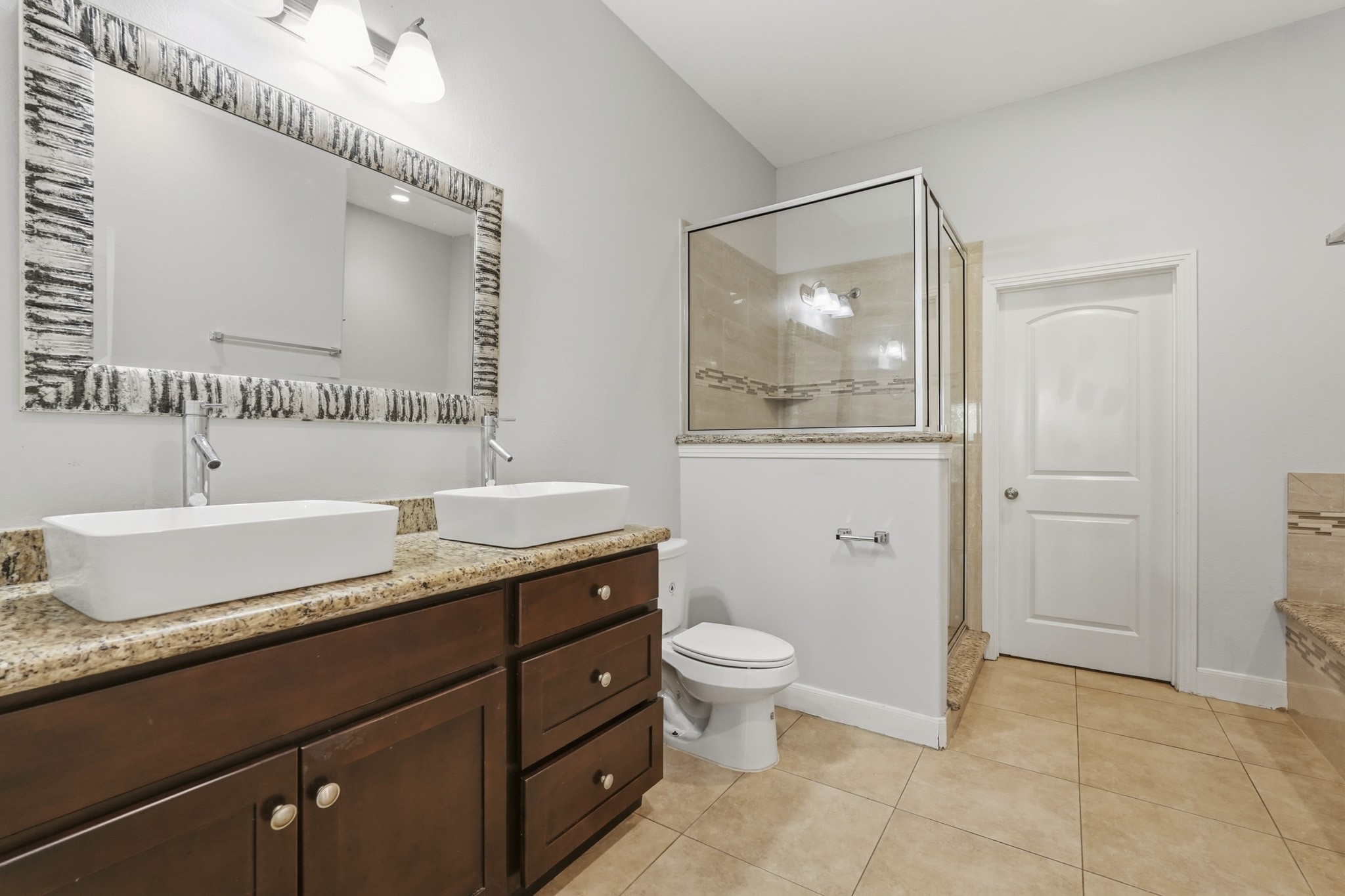 2410 Ranna Court Property Photo 11