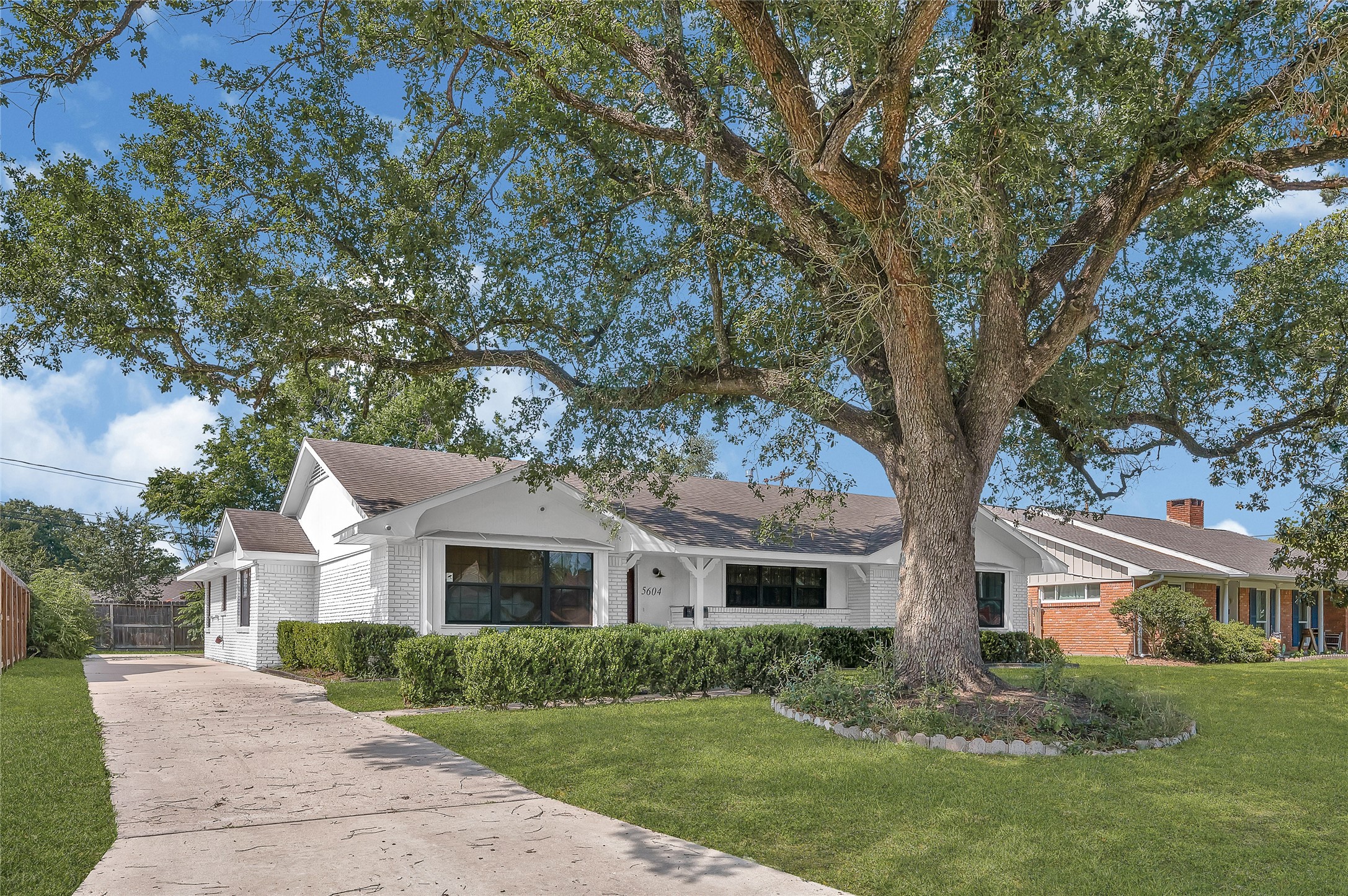5604 Flack Property Photo 2