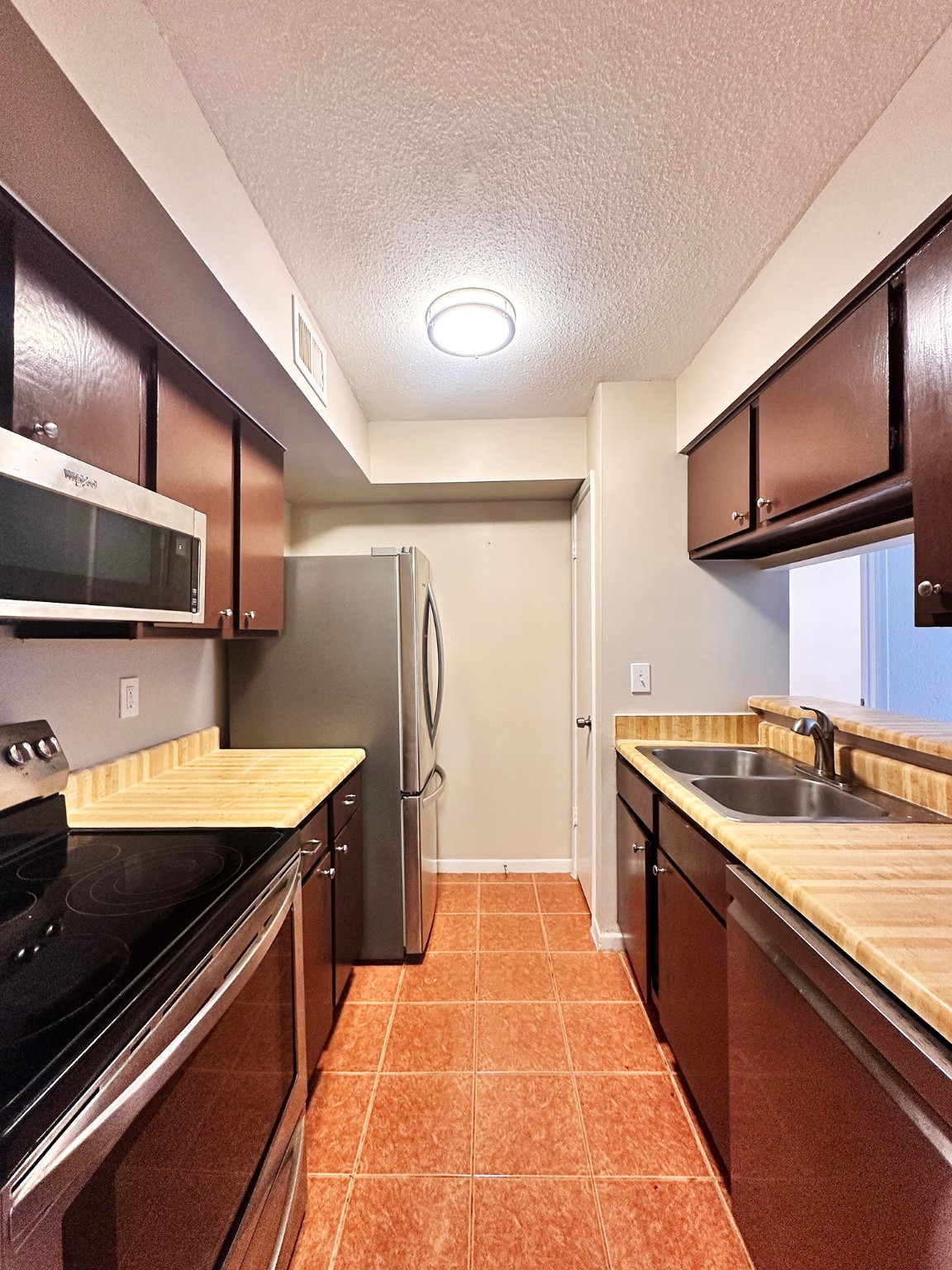 9350 Country Creek Drive 24 Property Photo 2