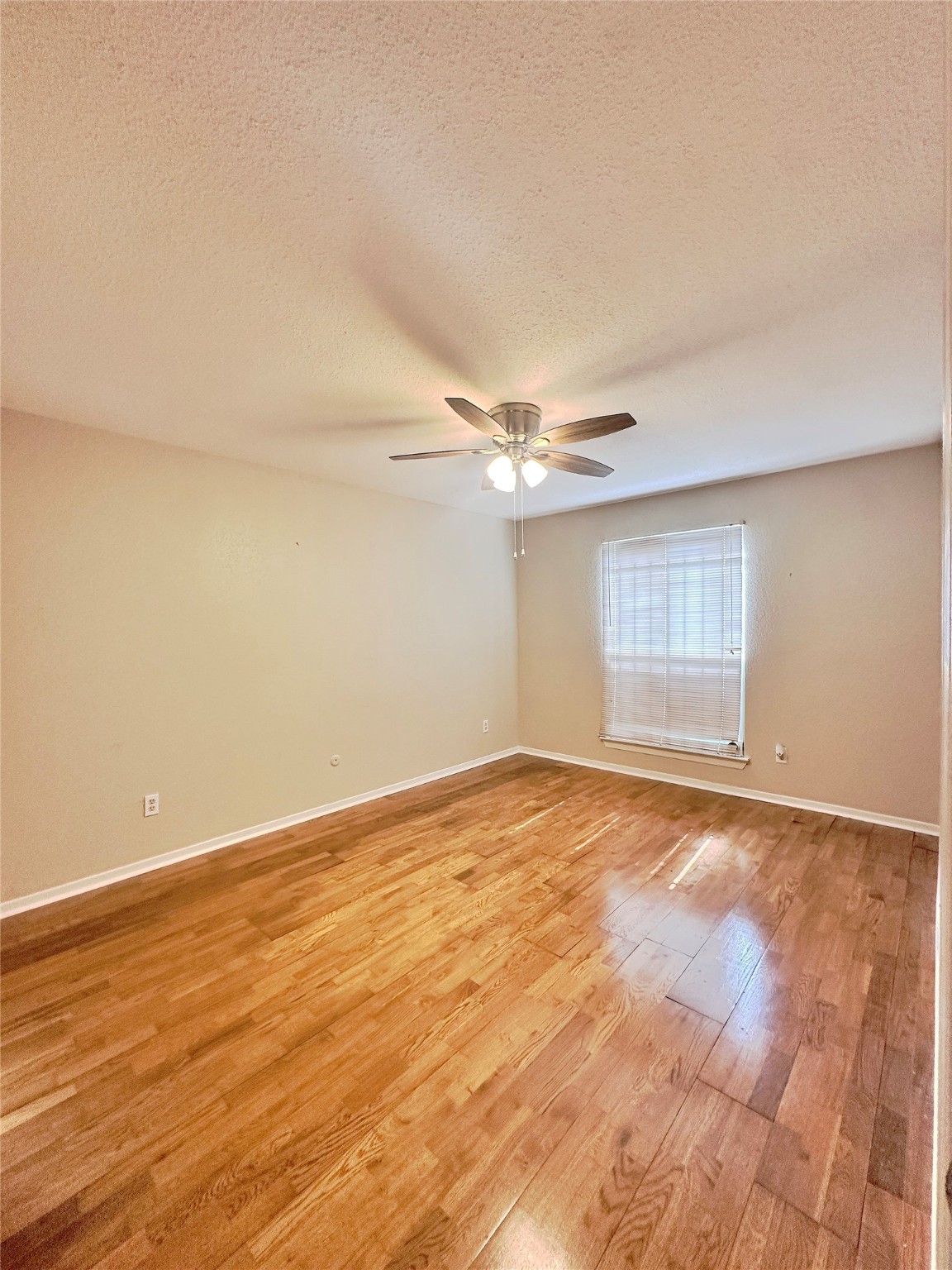 9350 Country Creek Drive 24 Property Photo 7