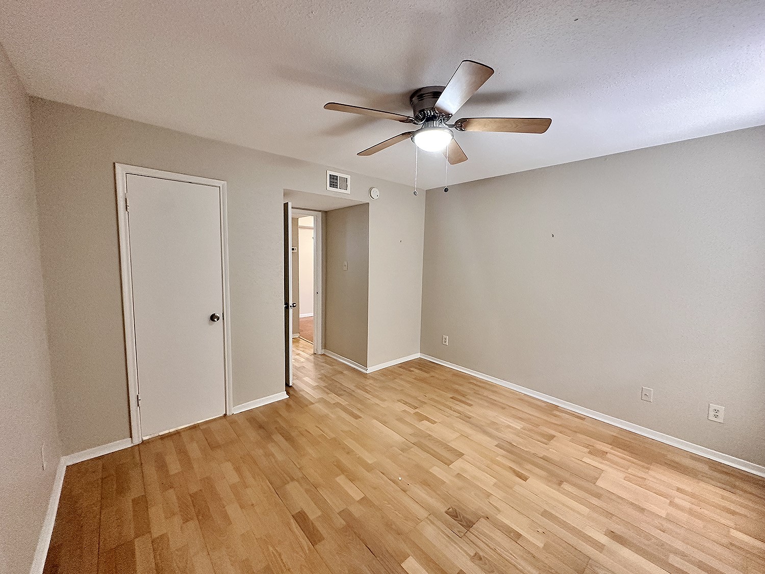 9350 Country Creek Drive 24 Property Photo 10