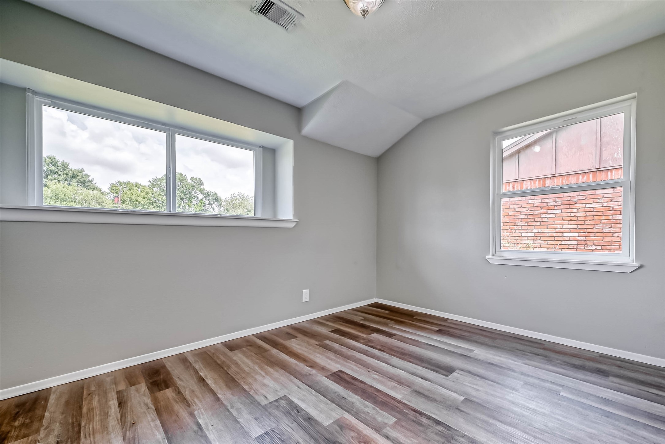 5606 Elm Springs Drive Property Photo 15