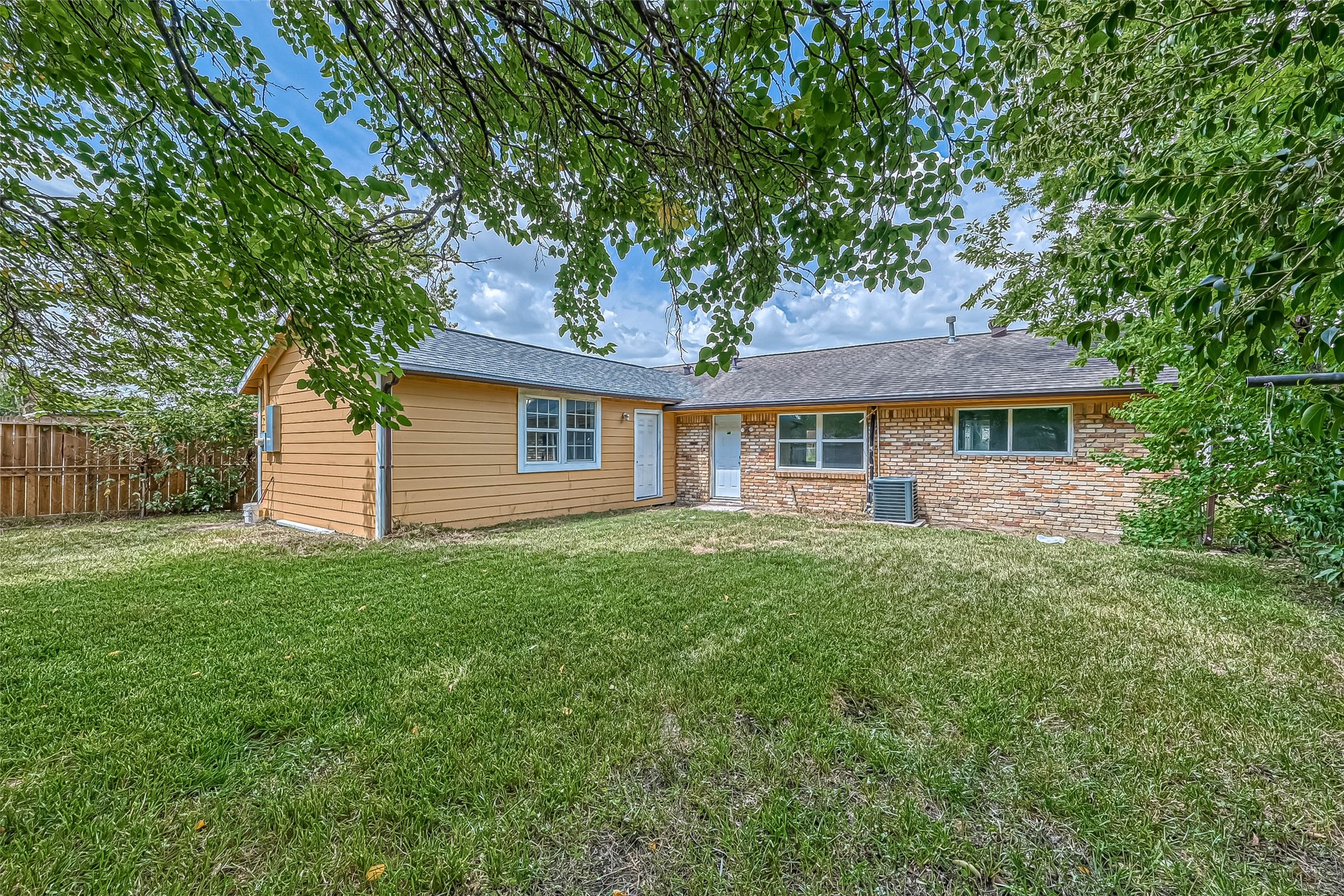5606 Elm Springs Drive Property Photo 21