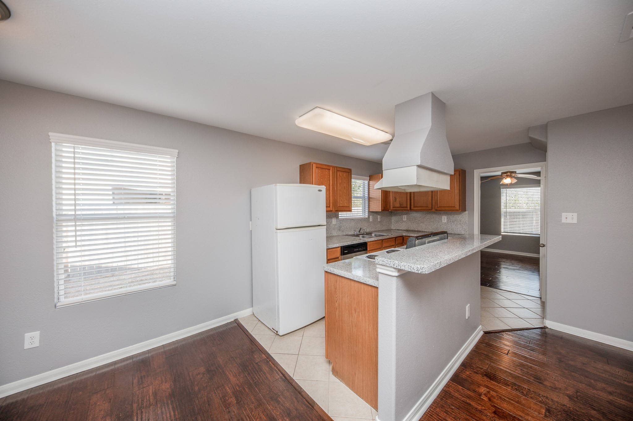 1631 Dove Run Property Photo 4