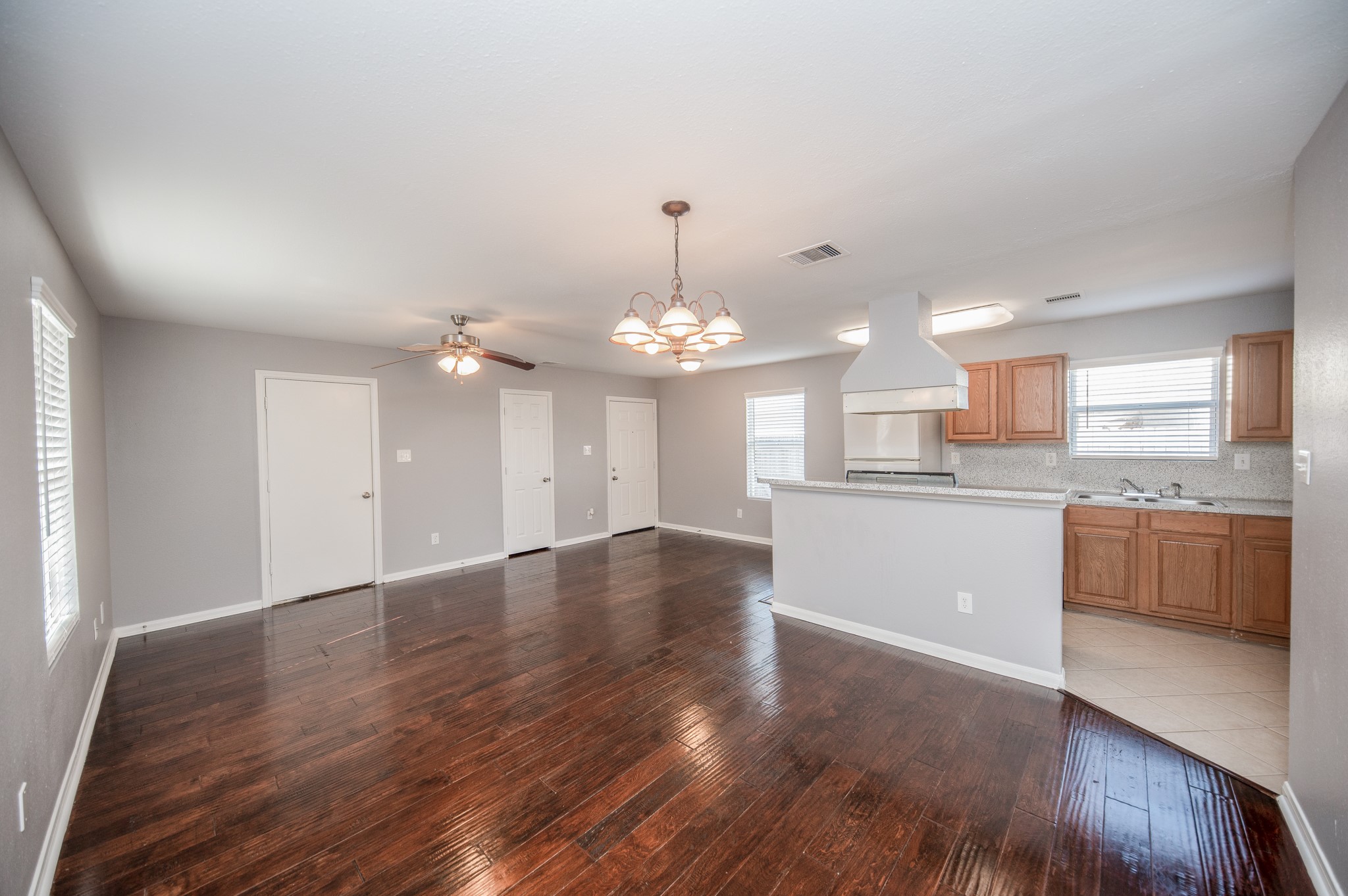 1631 Dove Run Property Photo 10