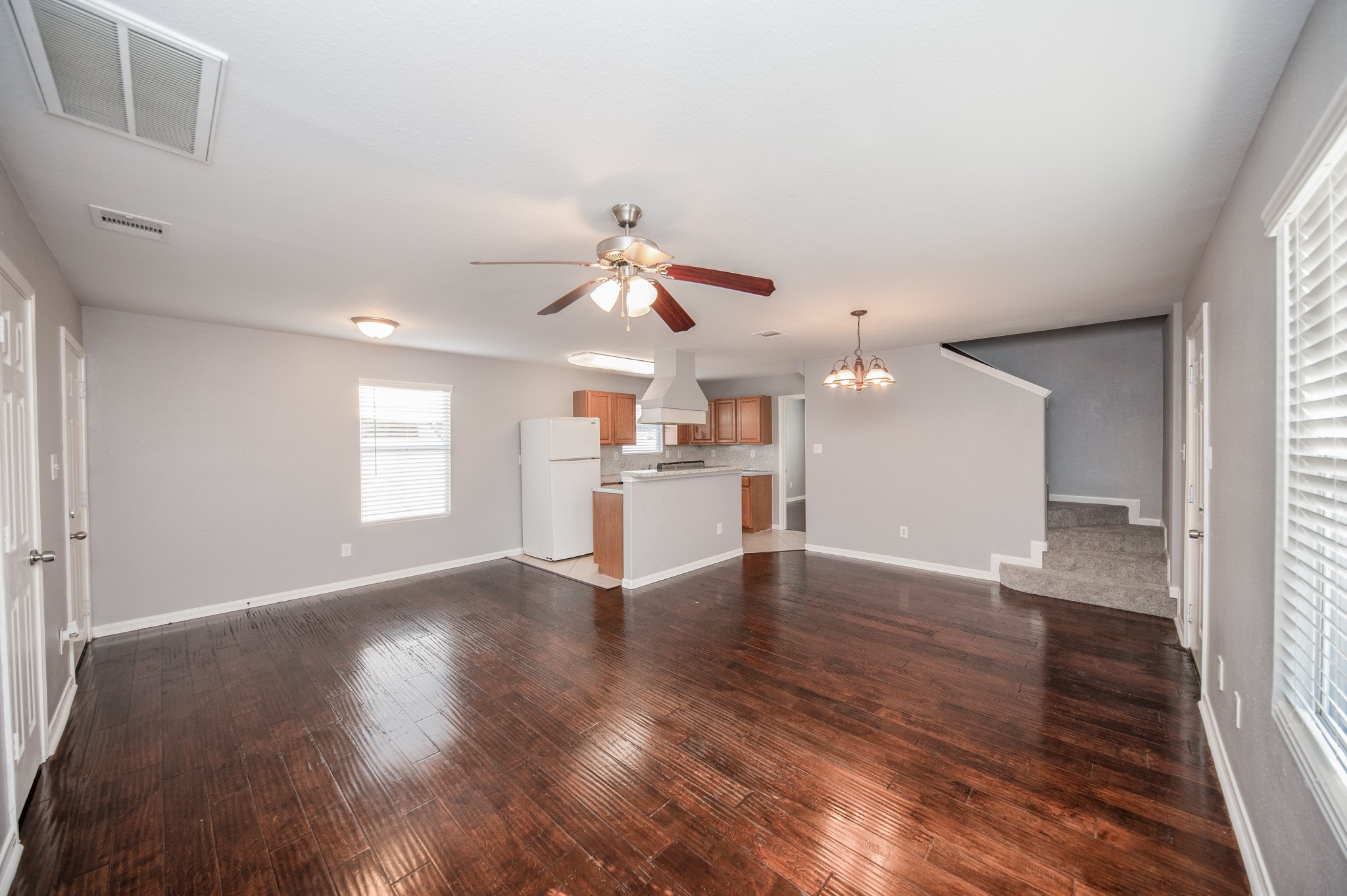 1631 Dove Run Property Photo 11