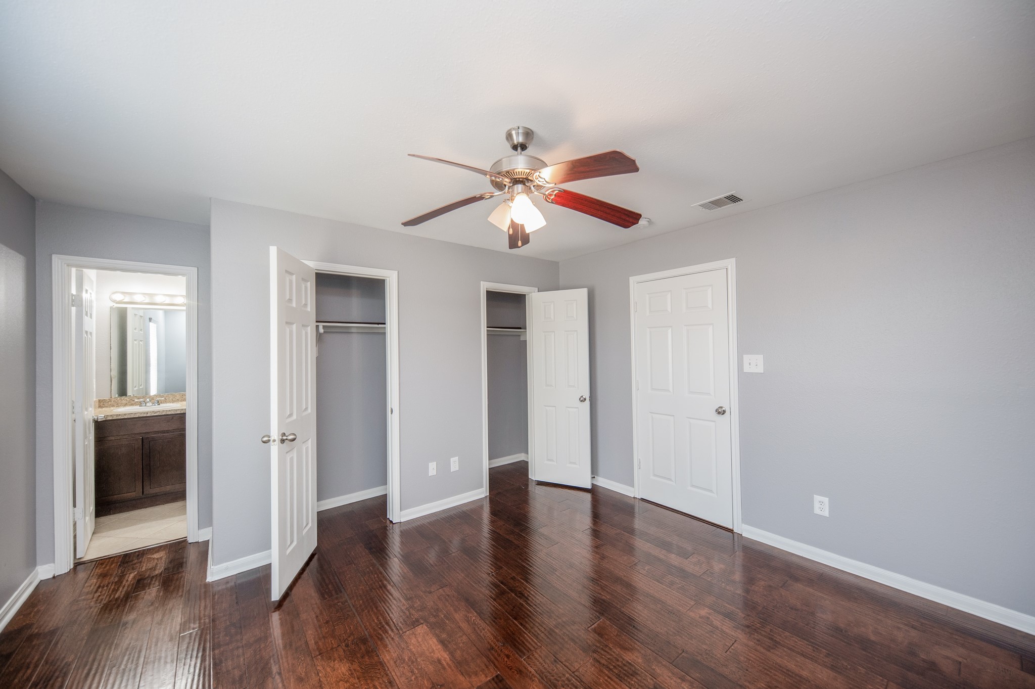 1631 Dove Run Property Photo 18