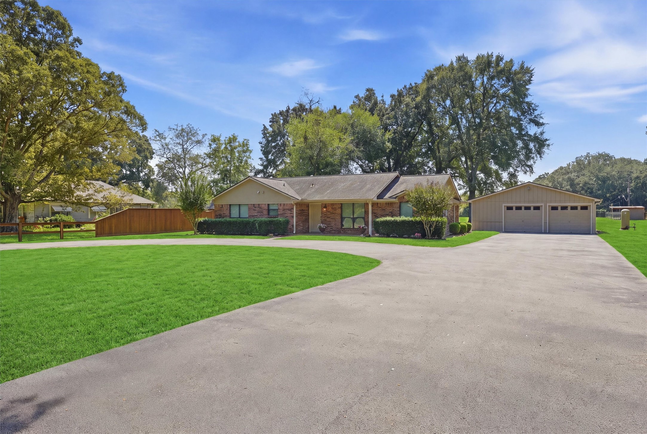 7321 Root Road Property Photo 4