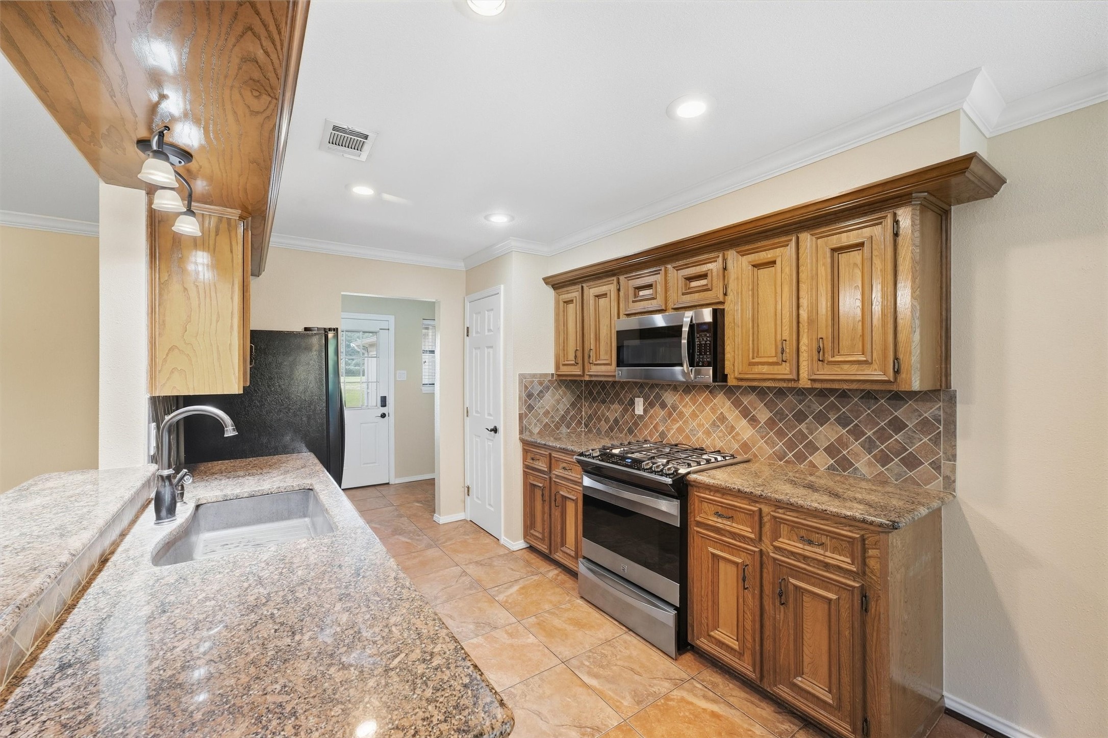 7321 Root Road Property Photo 12