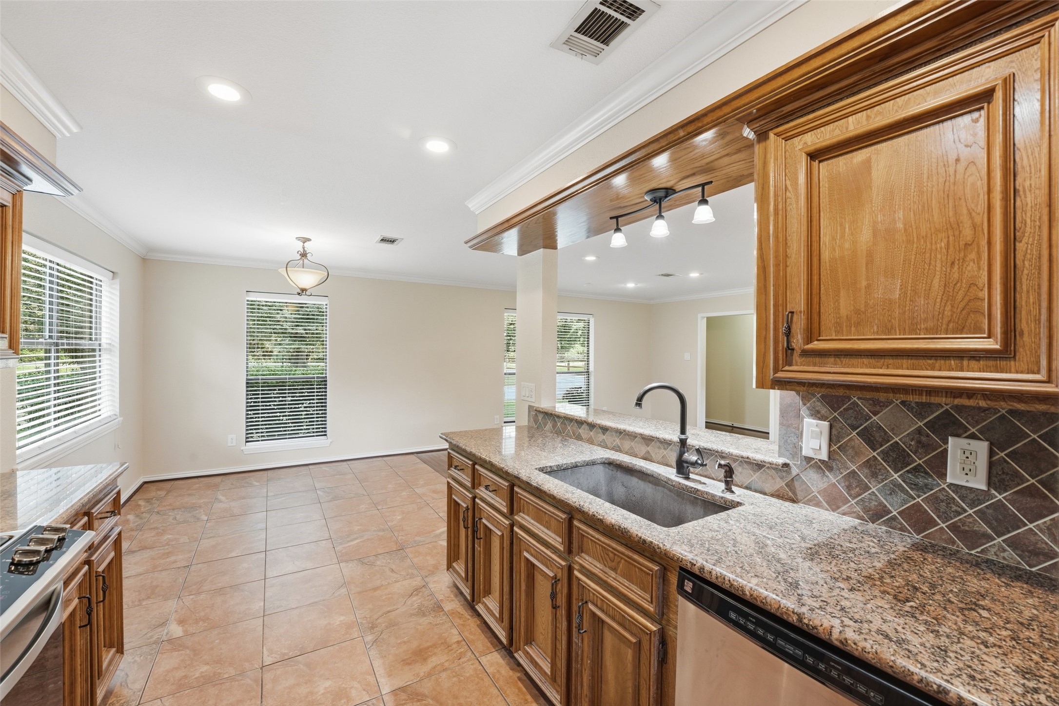 7321 Root Road Property Photo 13